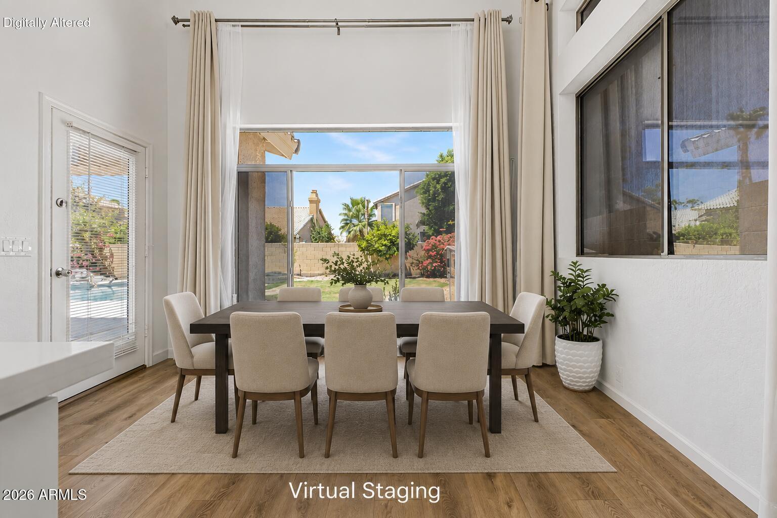 732 W INDIGO Drive