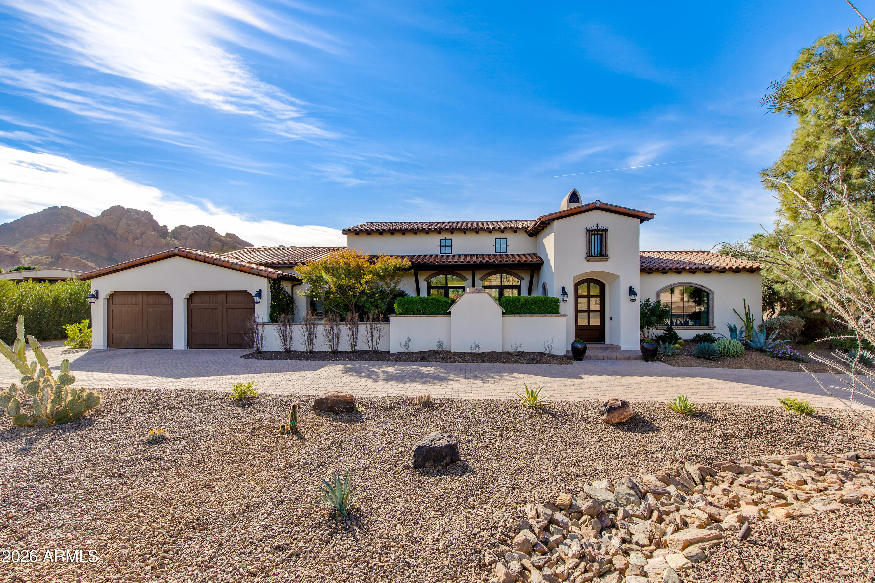 4529 E MADEROS DEL CUENTA Drive