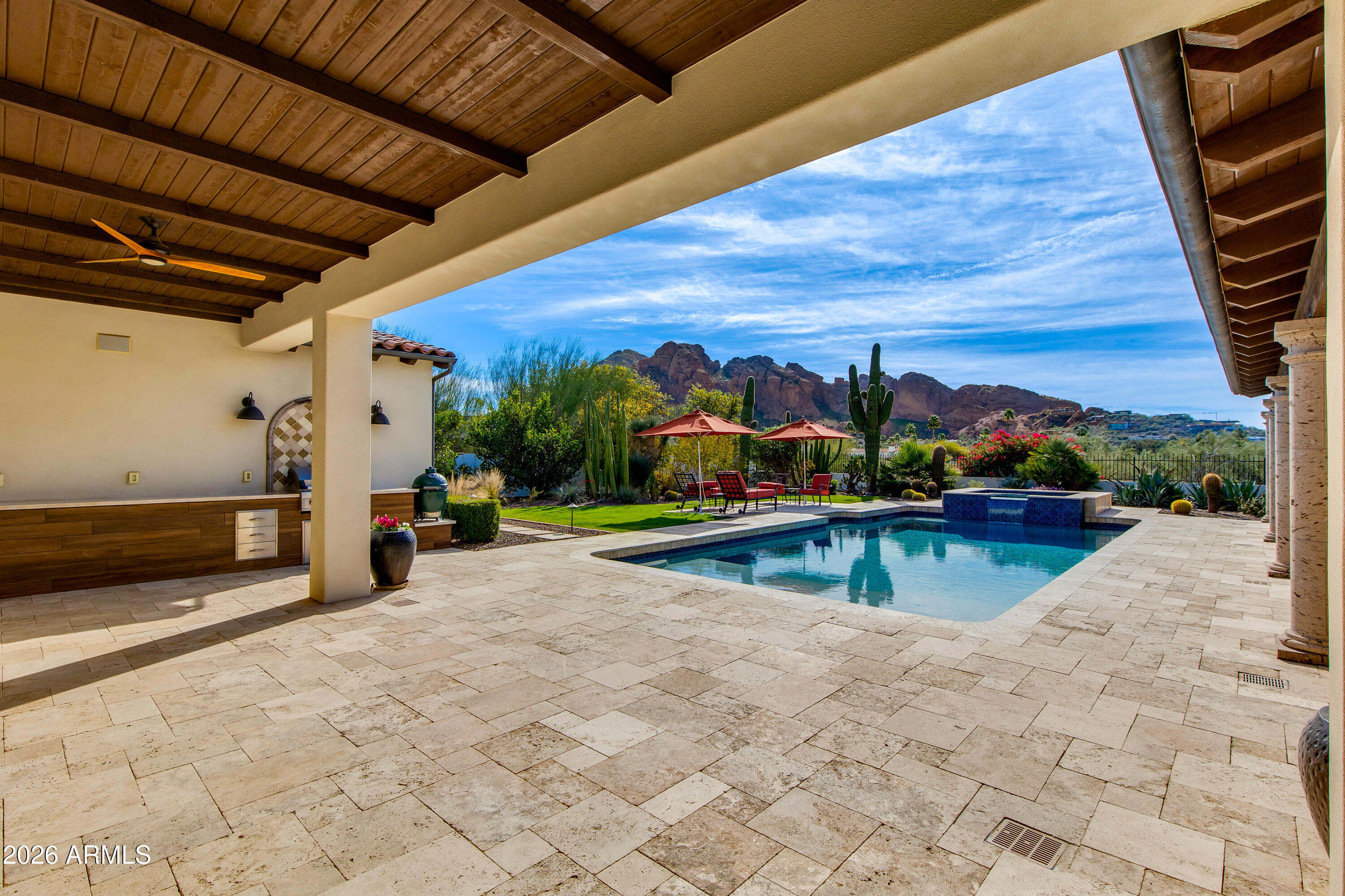 4529 E MADEROS DEL CUENTA Drive