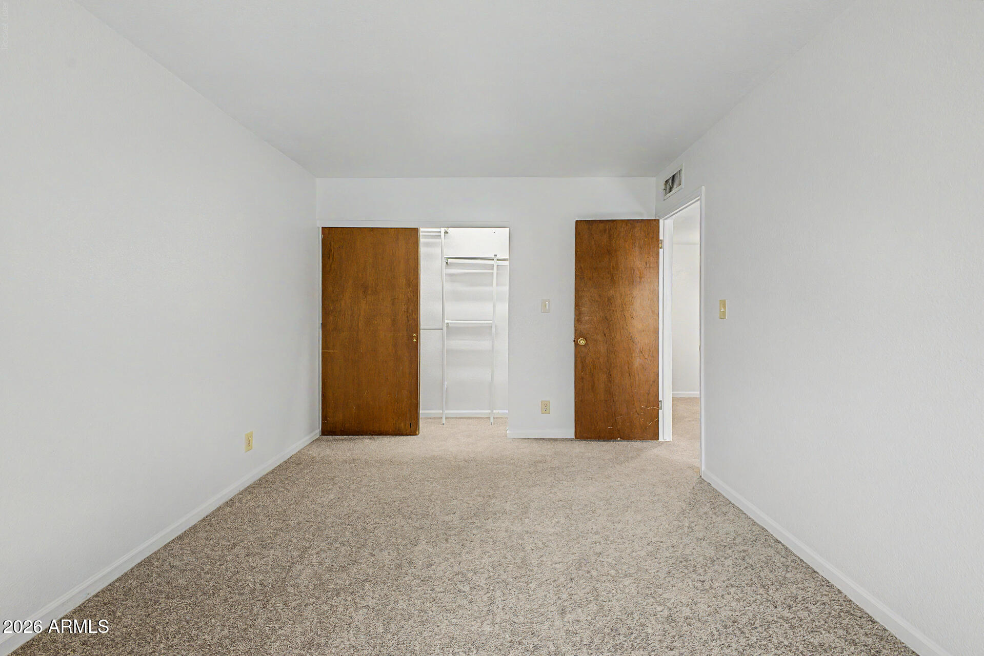 8841 N 12TH Place