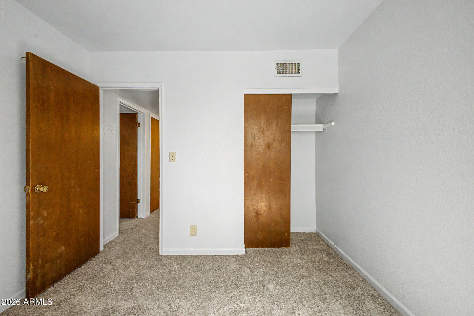 8841 N 12TH Place
