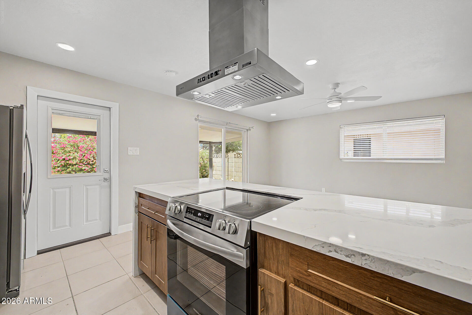 8730 E RANCHO VISTA Drive