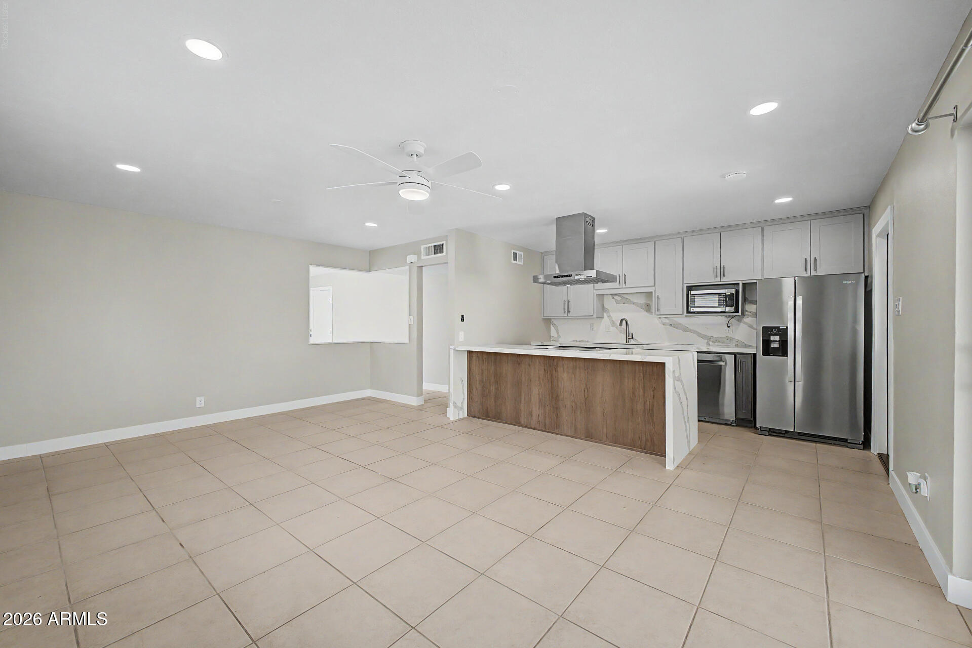 8730 E RANCHO VISTA Drive