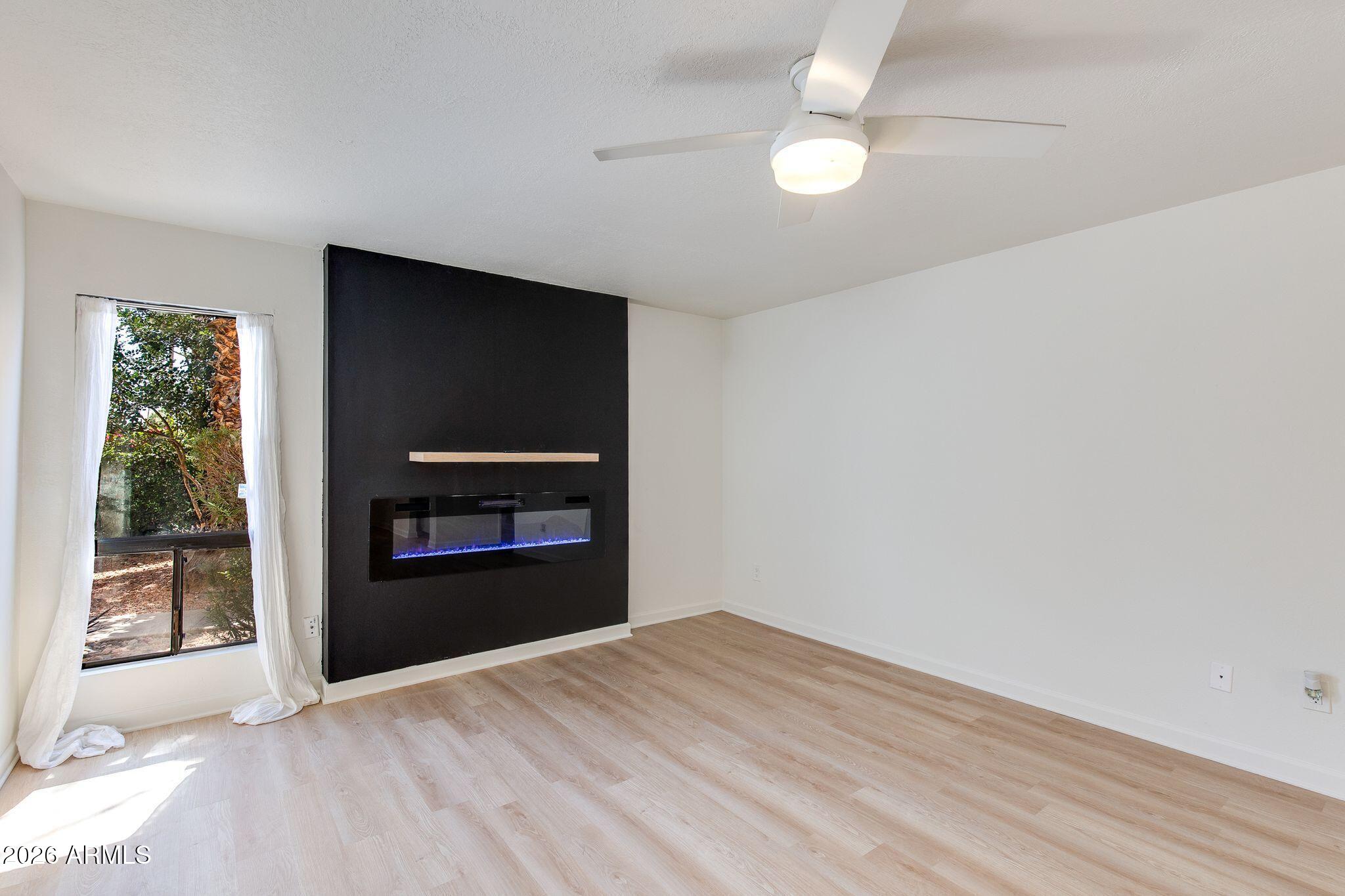 4950 N Miller Road 116