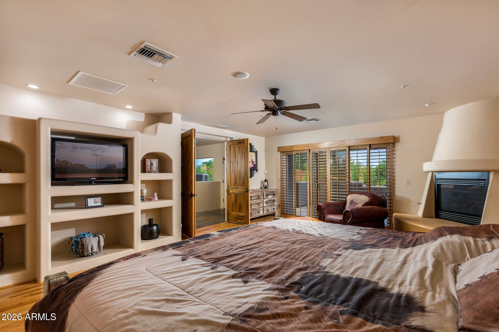 8606 E ARROYO SECO Road