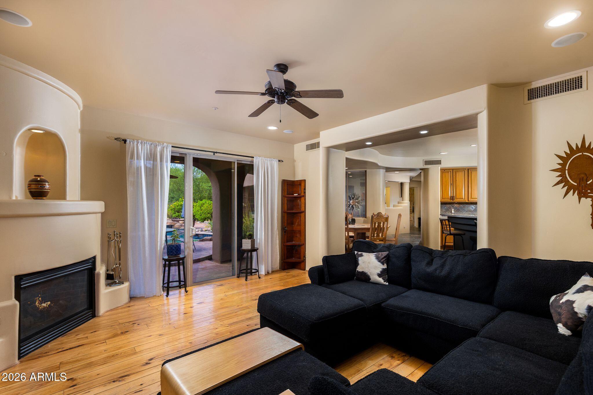 8606 E ARROYO SECO Road