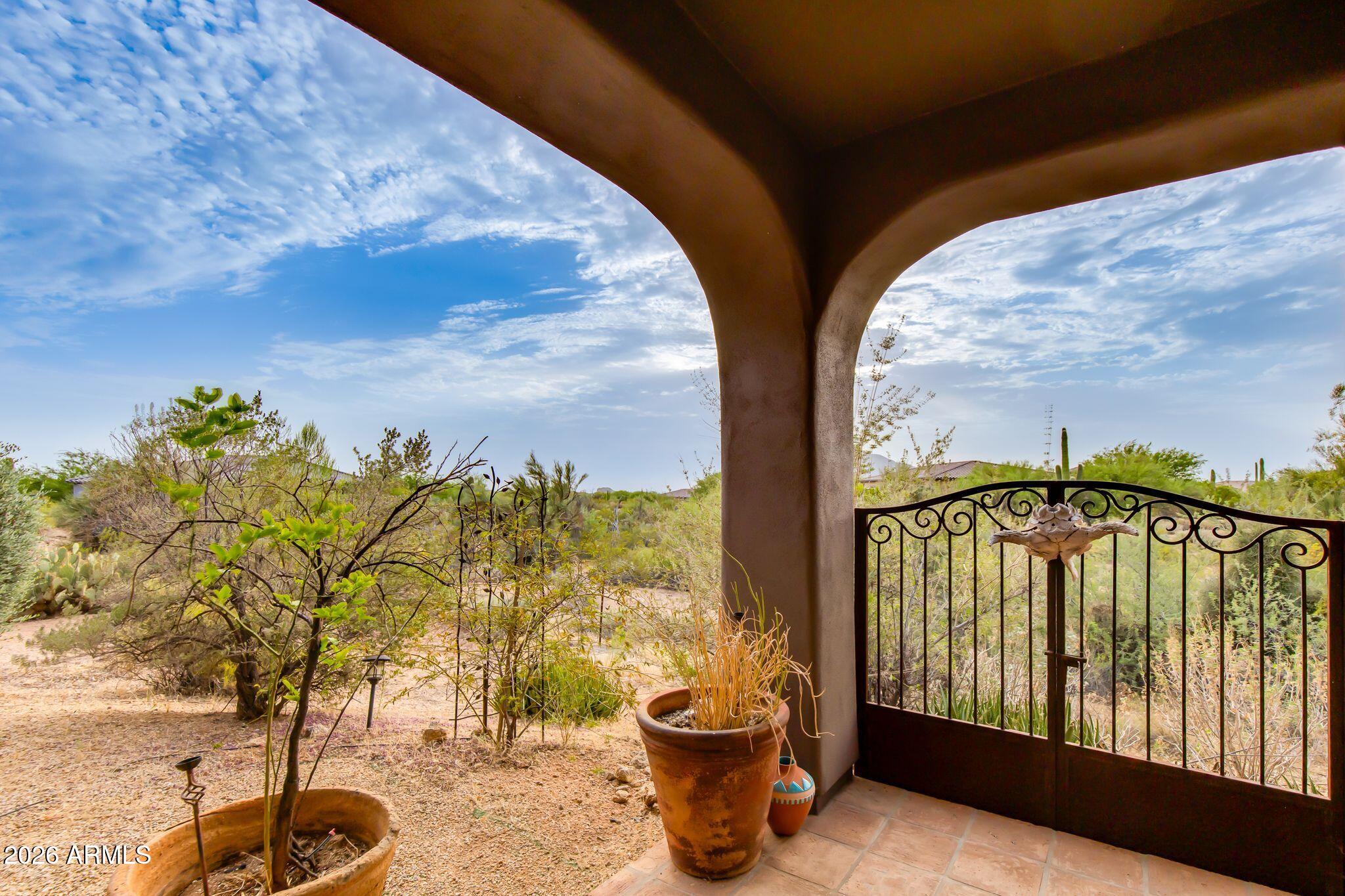 8606 E ARROYO SECO Road