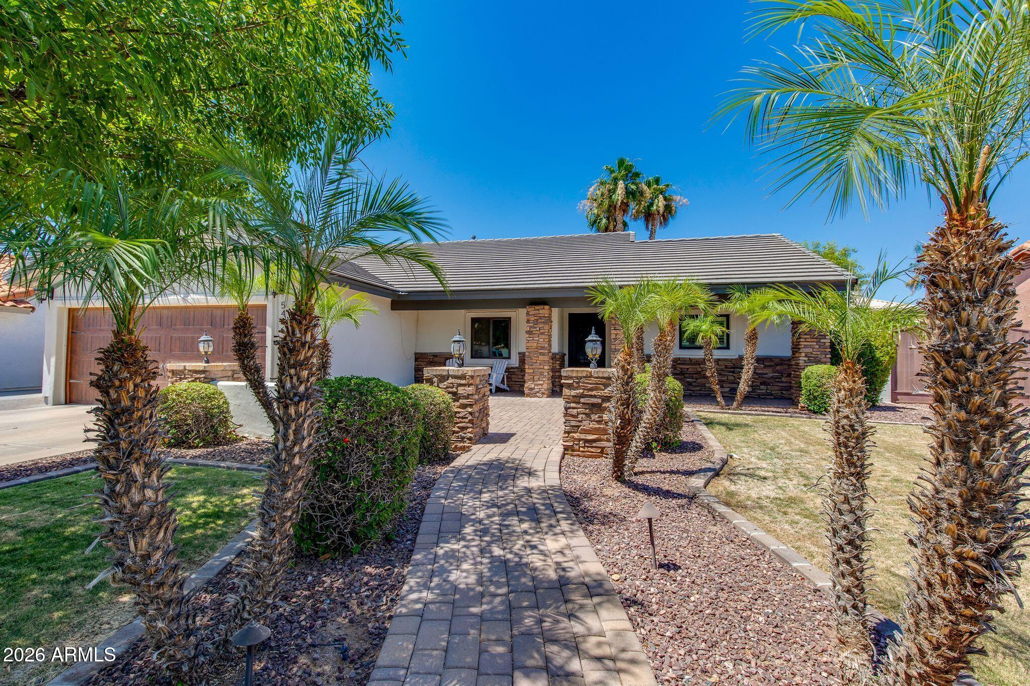 5416 E Hillery Drive
