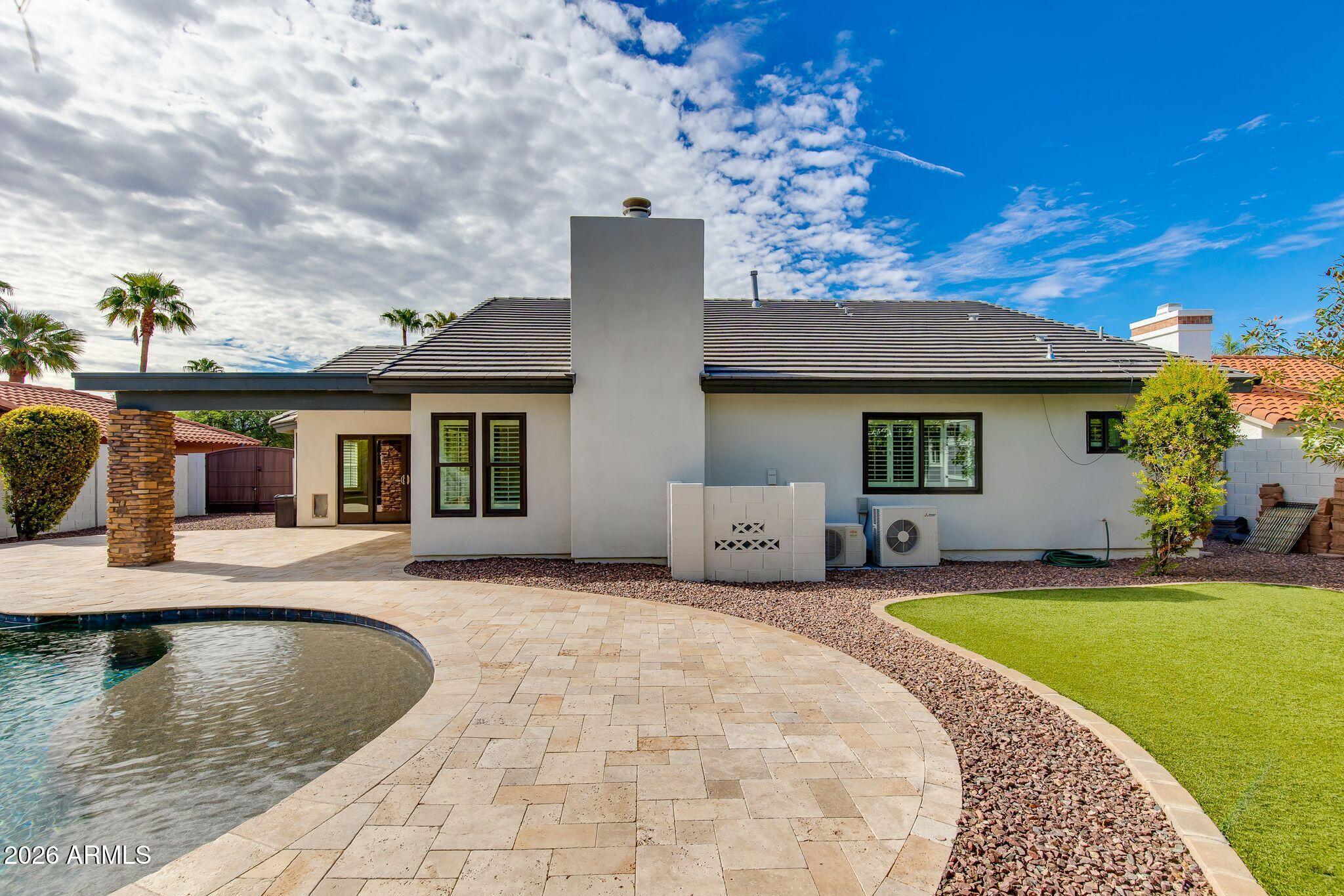5416 E Hillery Drive