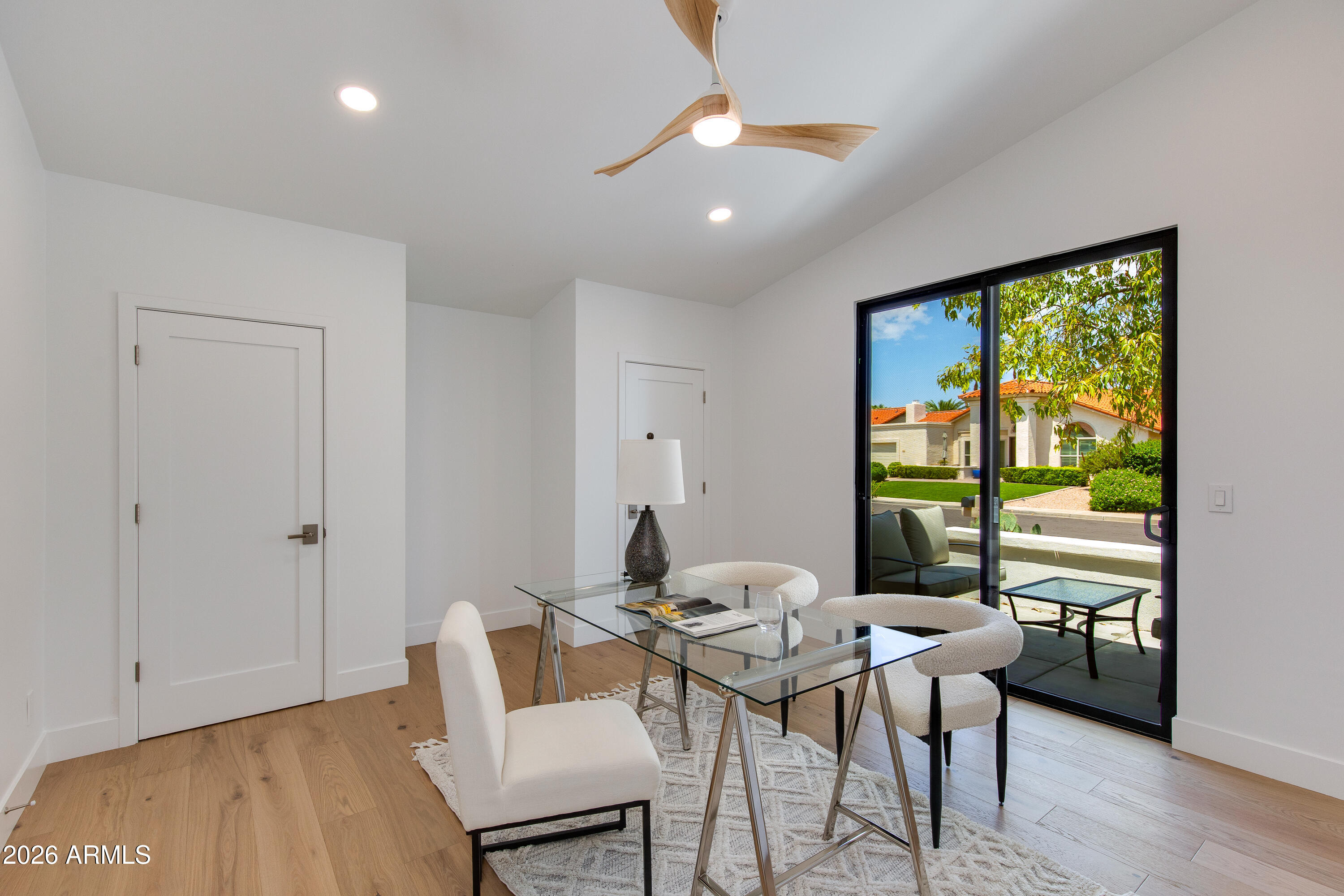 10521 E BELLA VISTA Drive