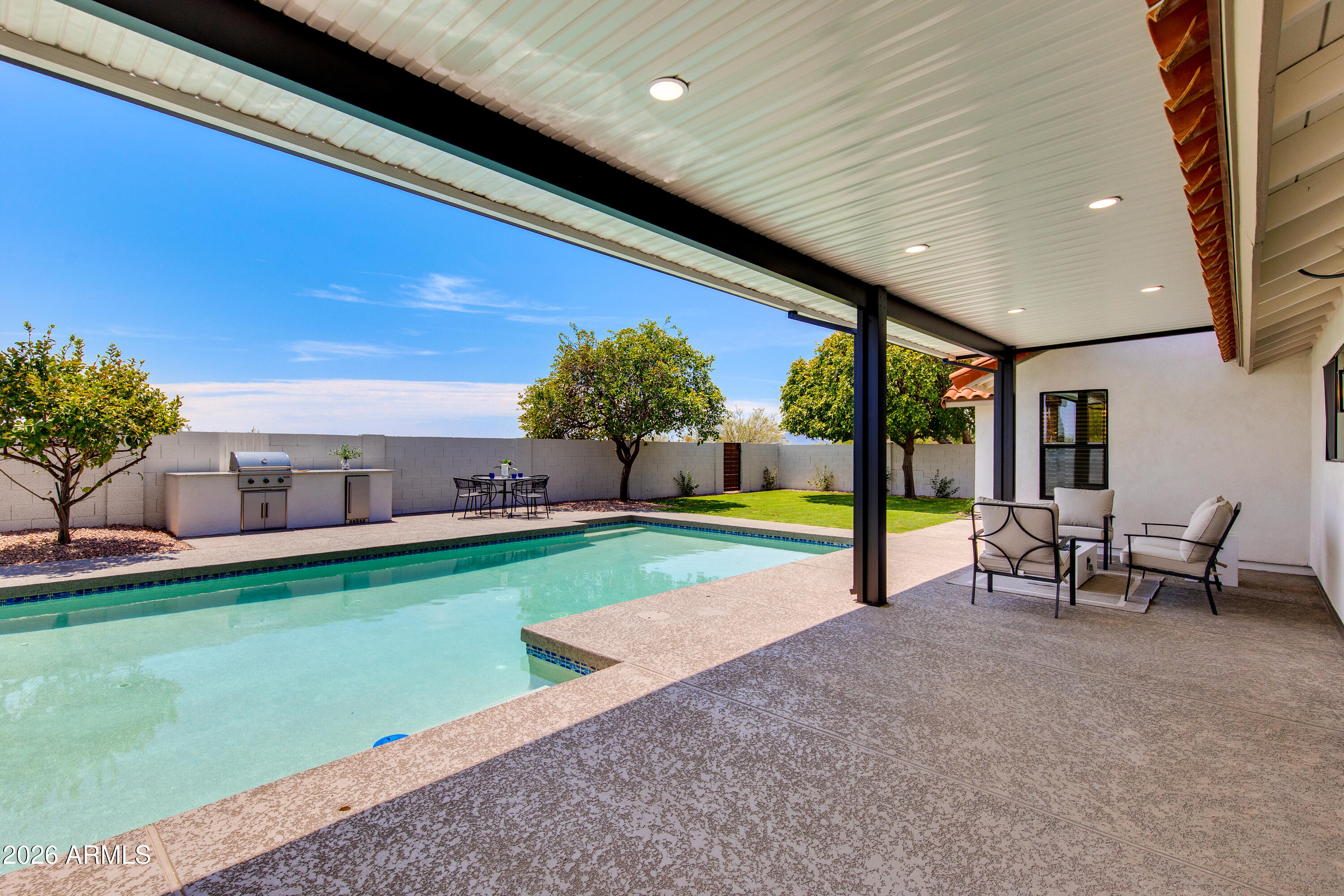 10521 E BELLA VISTA Drive