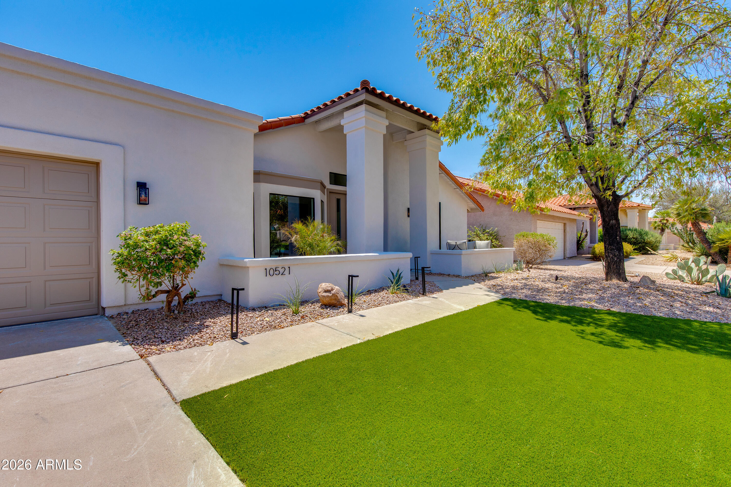 10521 E BELLA VISTA Drive