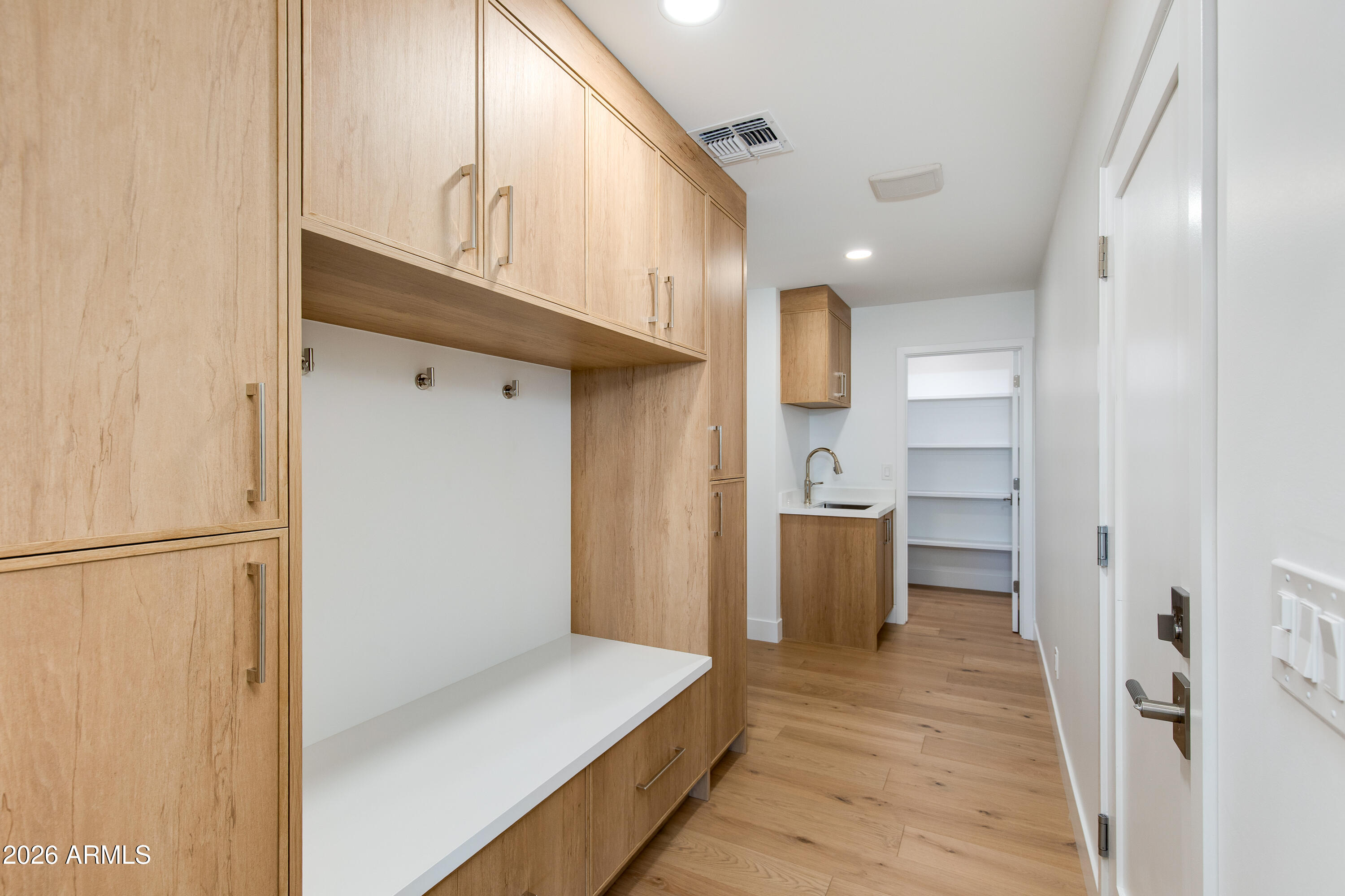 10521 E BELLA VISTA Drive