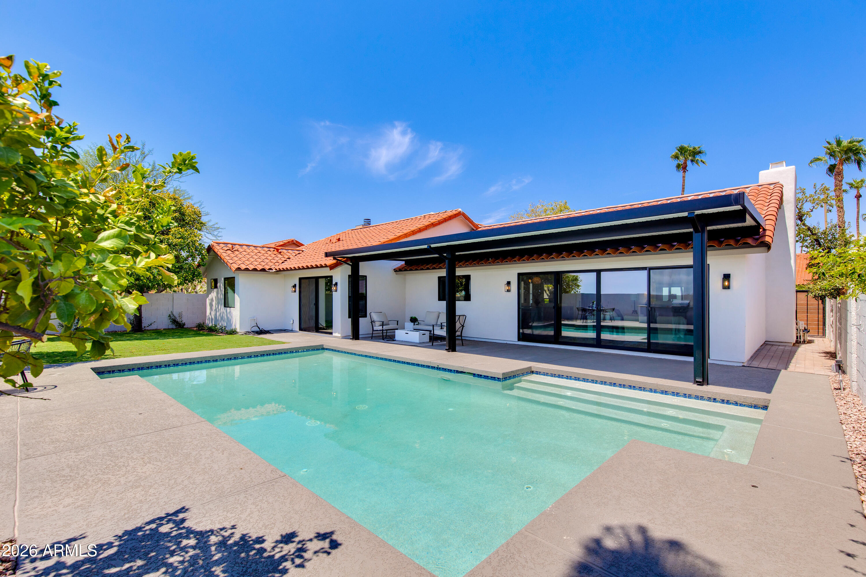 10521 E BELLA VISTA Drive