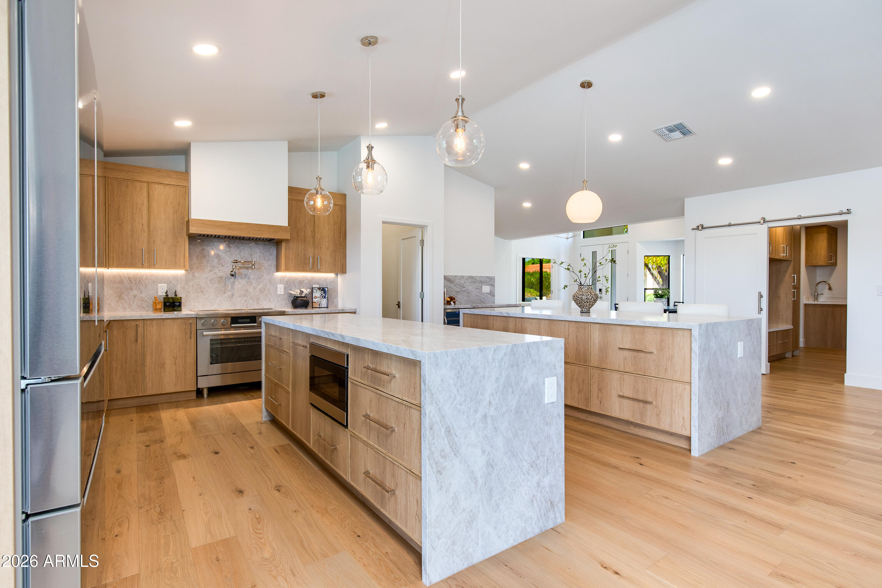 10521 E BELLA VISTA Drive