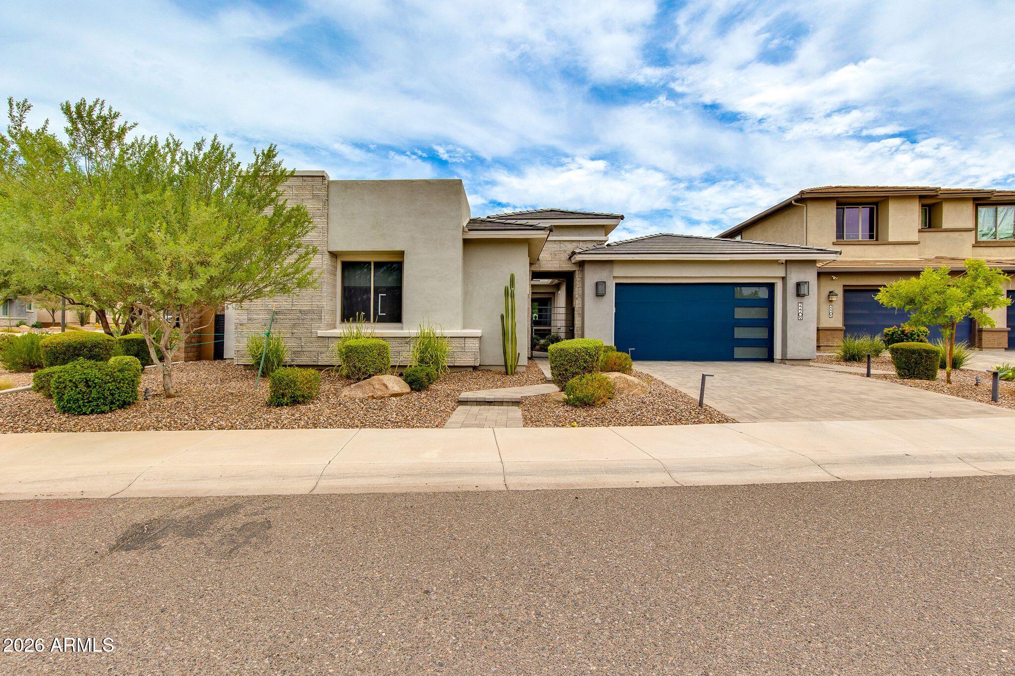 22209 N 30TH Place