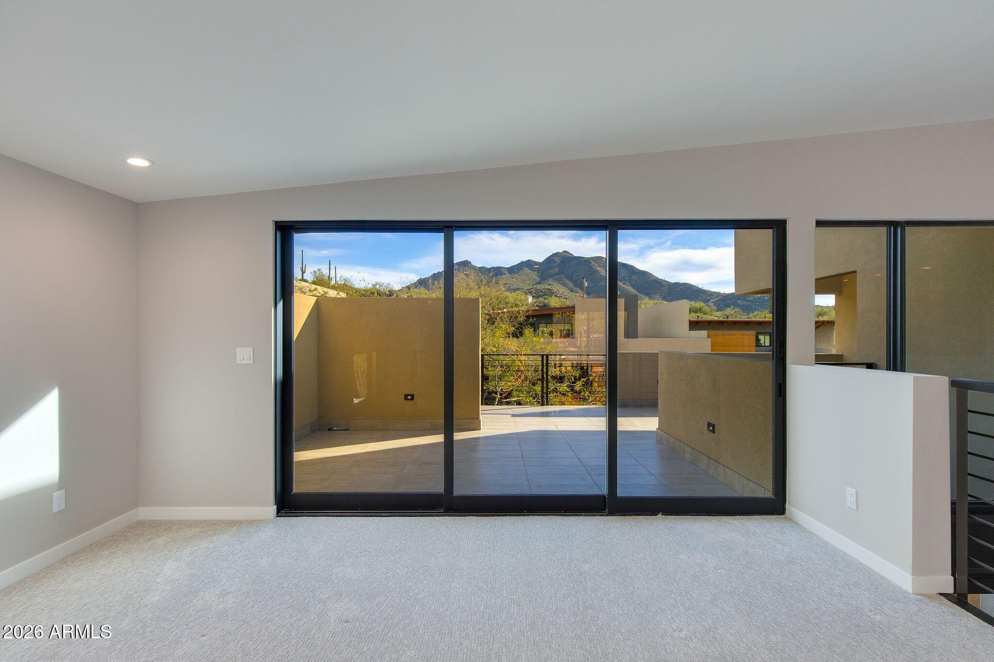 6525 E CAVE CREEK Road Unit: 27