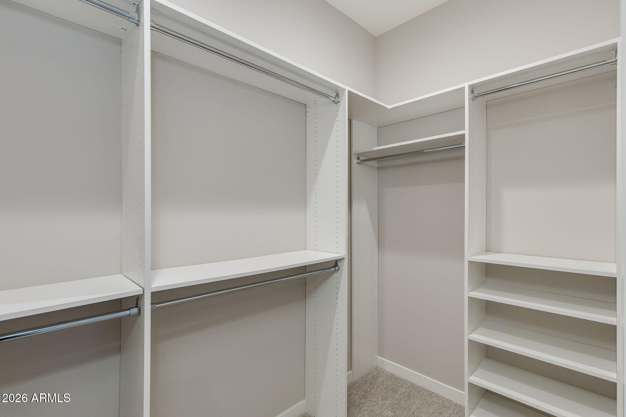 6525 E CAVE CREEK Road Unit: 27