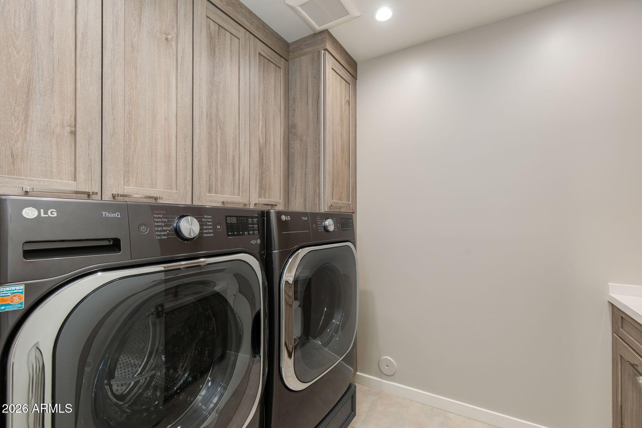 6525 E CAVE CREEK Road Unit: 27