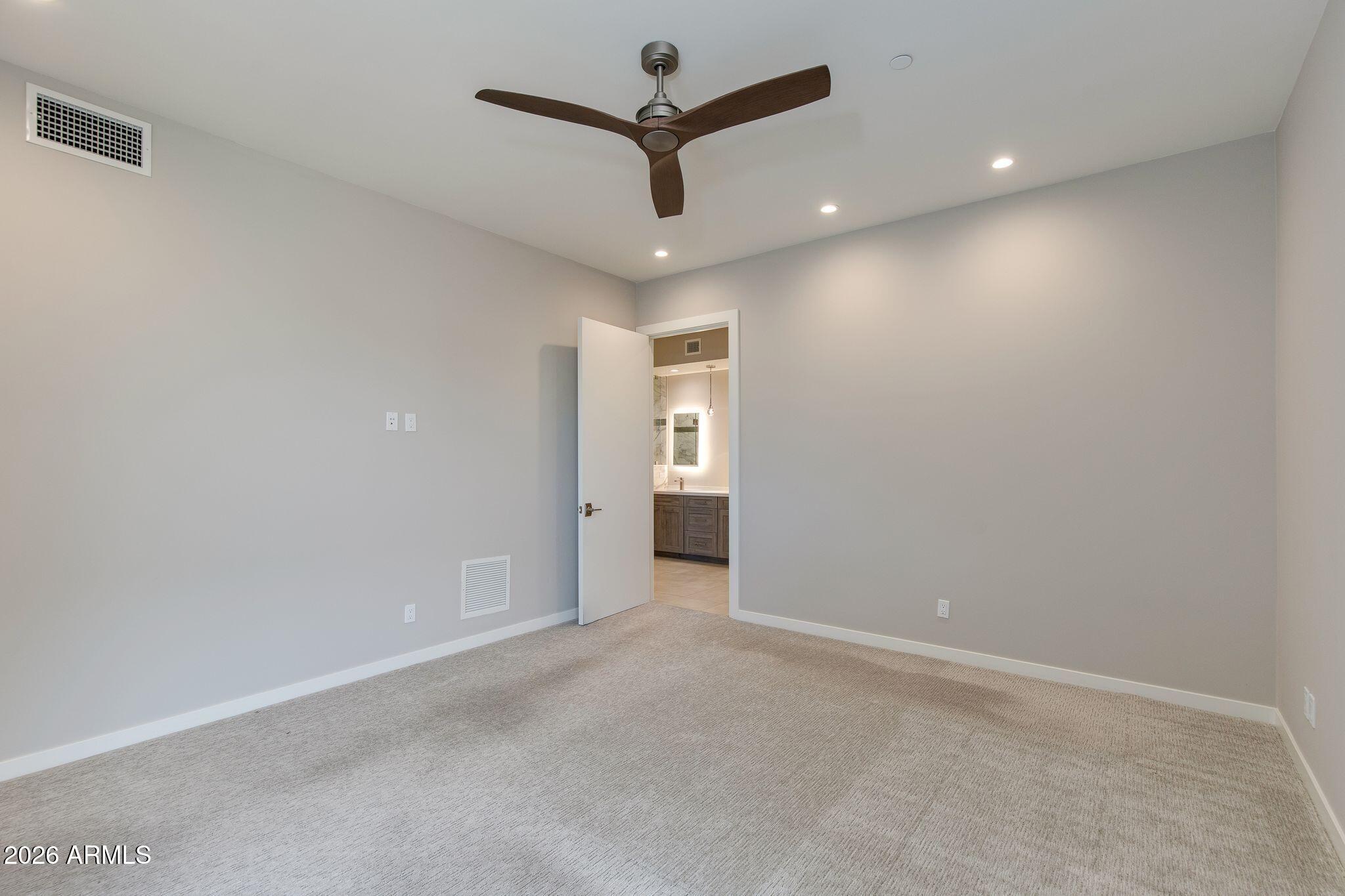 6525 E CAVE CREEK Road Unit: 27