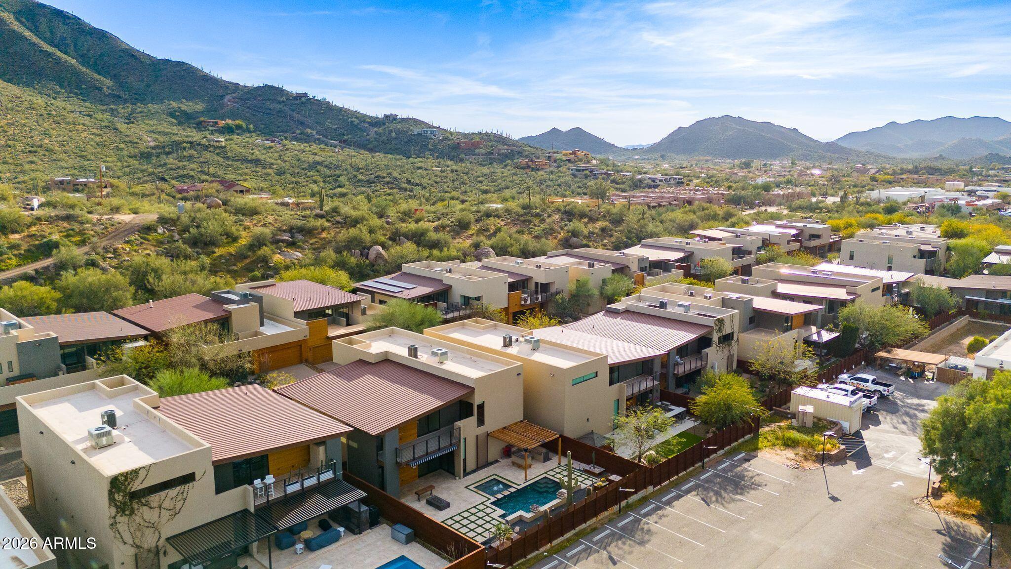 6525 E CAVE CREEK Road Unit: 27