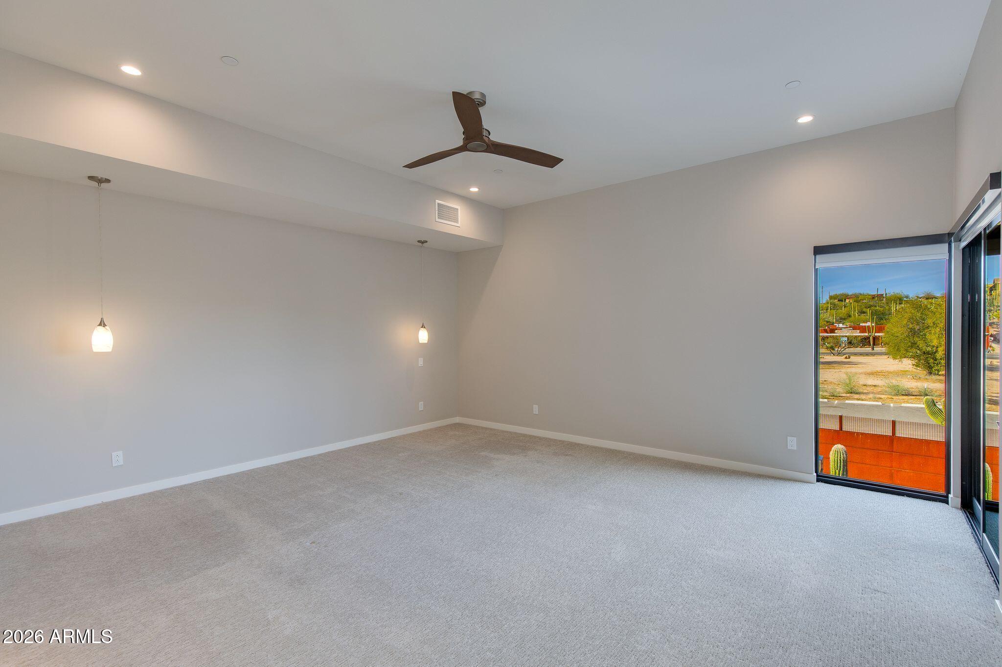 6525 E CAVE CREEK Road Unit: 27