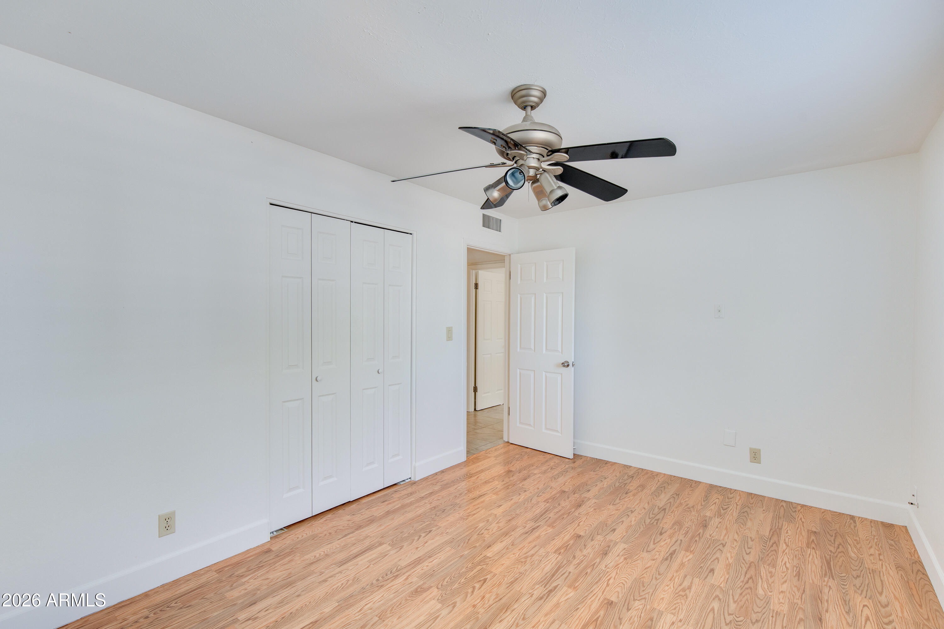 2801 E Mercer Lane