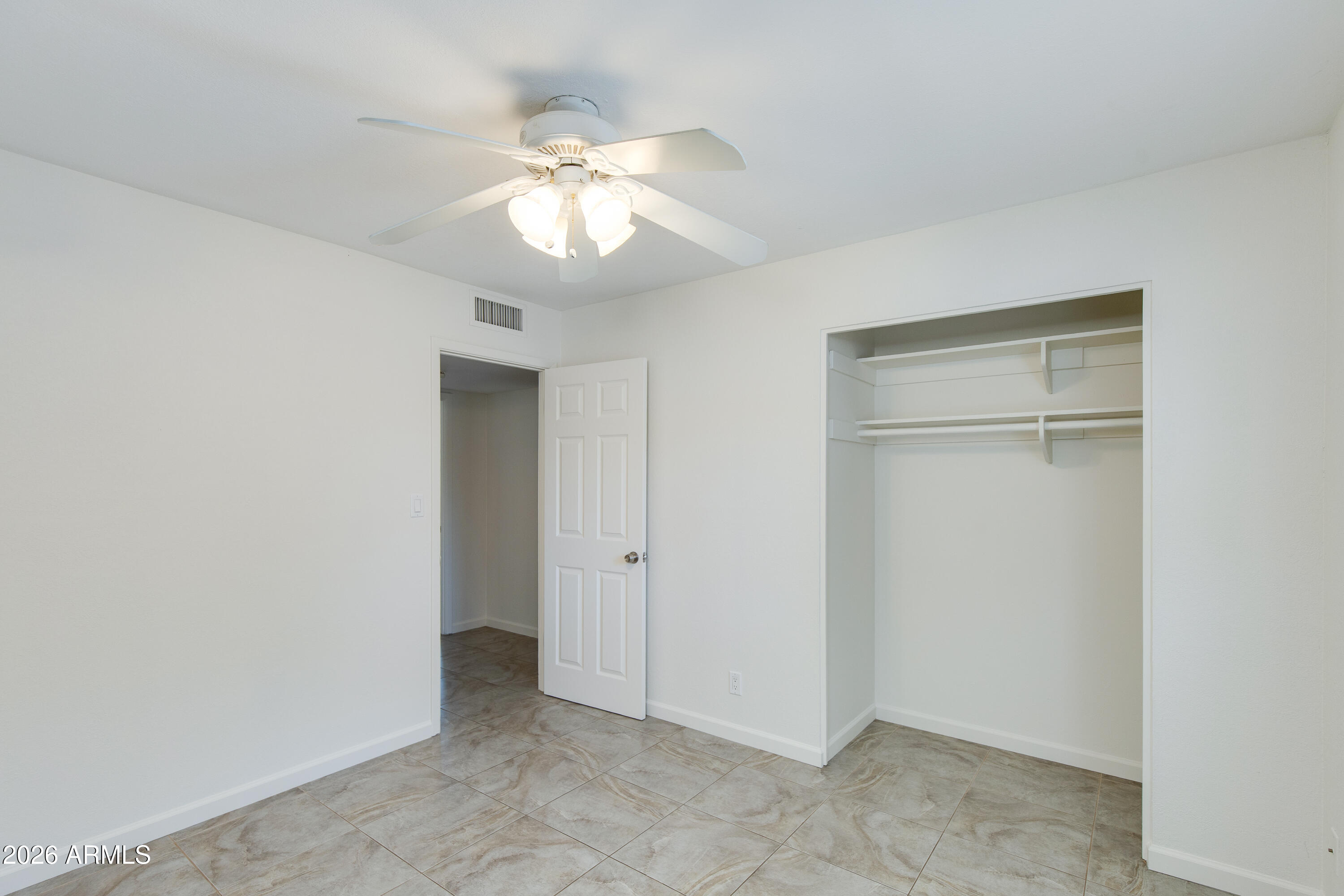 2801 E Mercer Lane