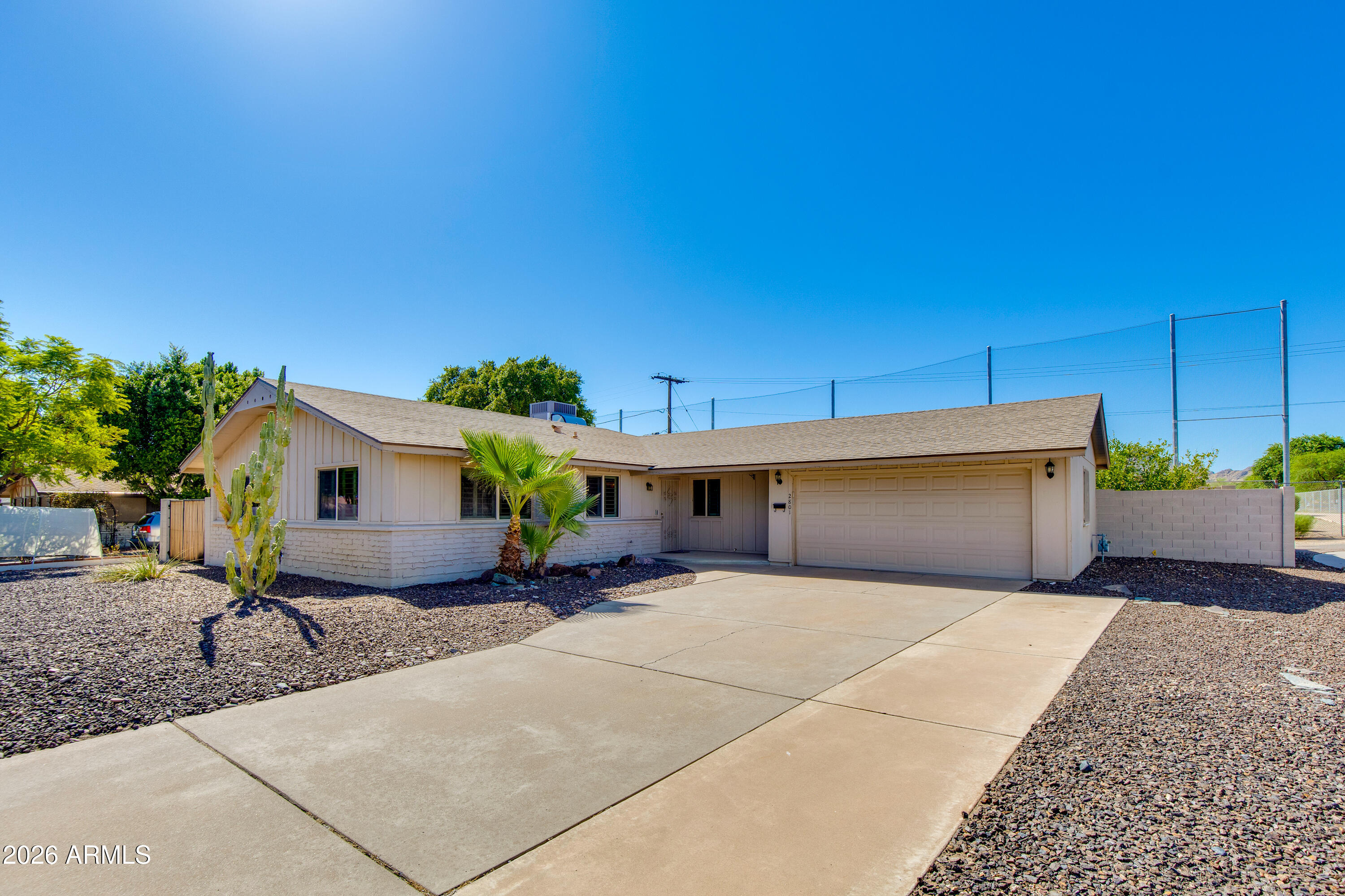 2801 E Mercer Lane