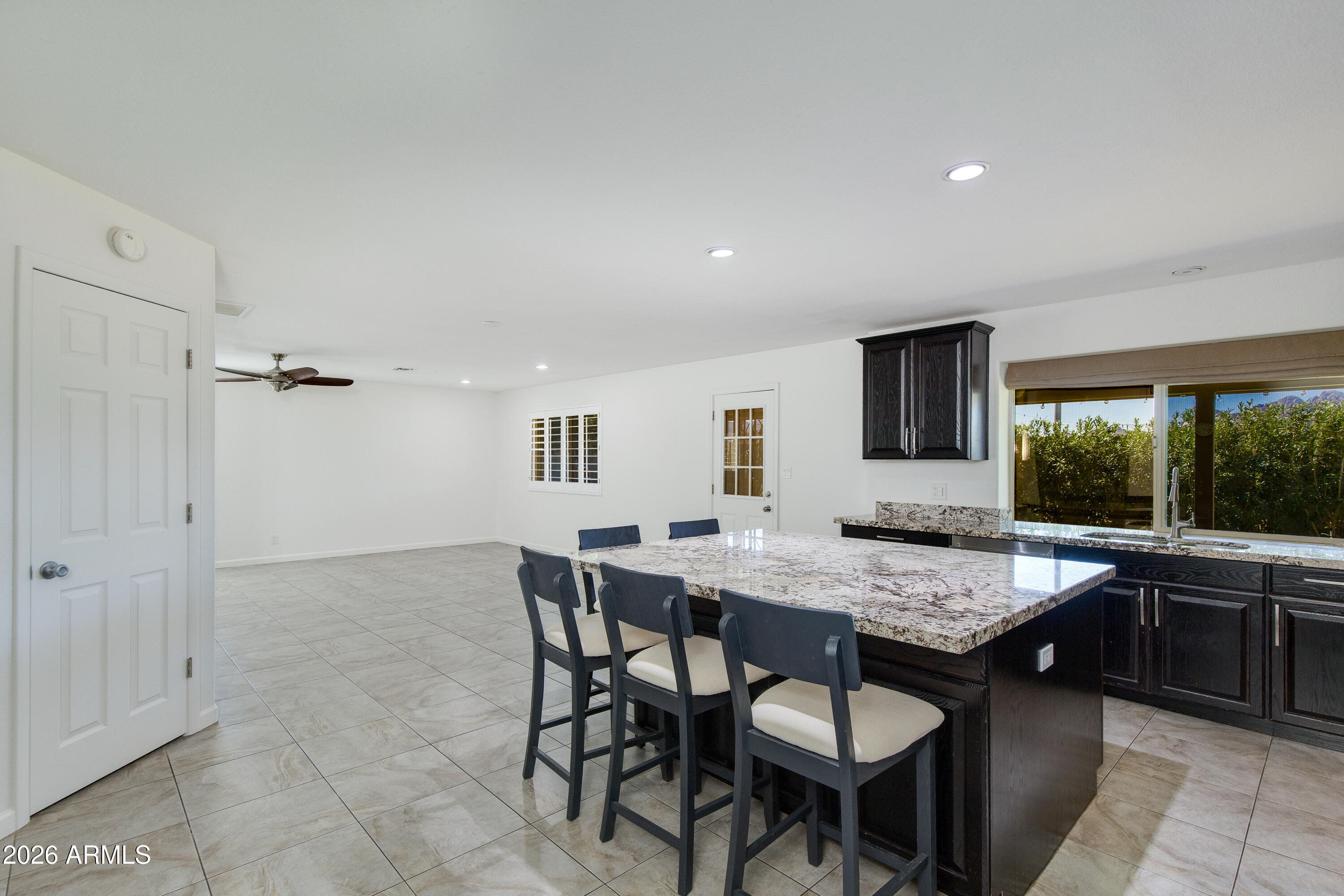 2801 E Mercer Lane