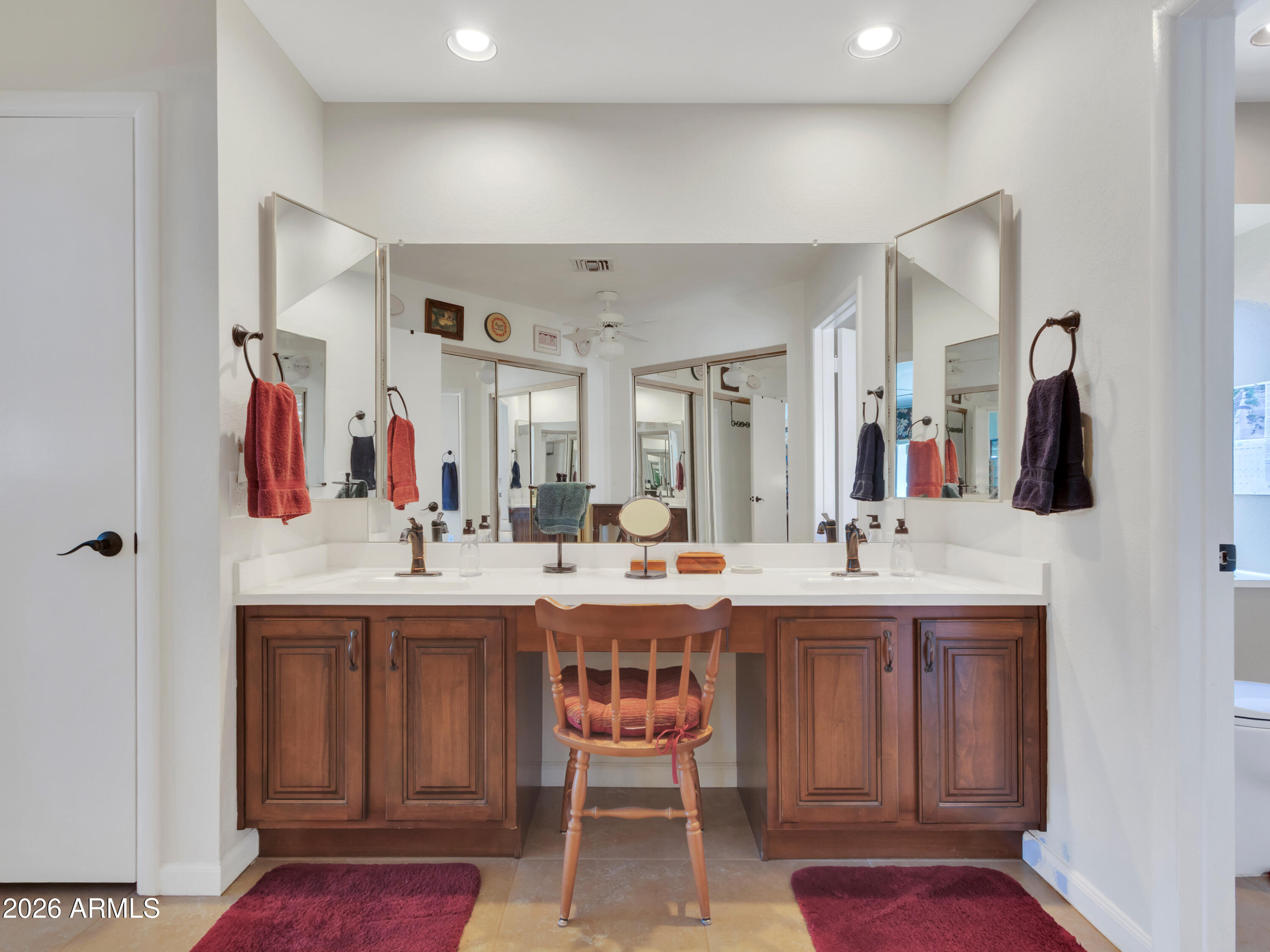 7615 W JULIE Drive