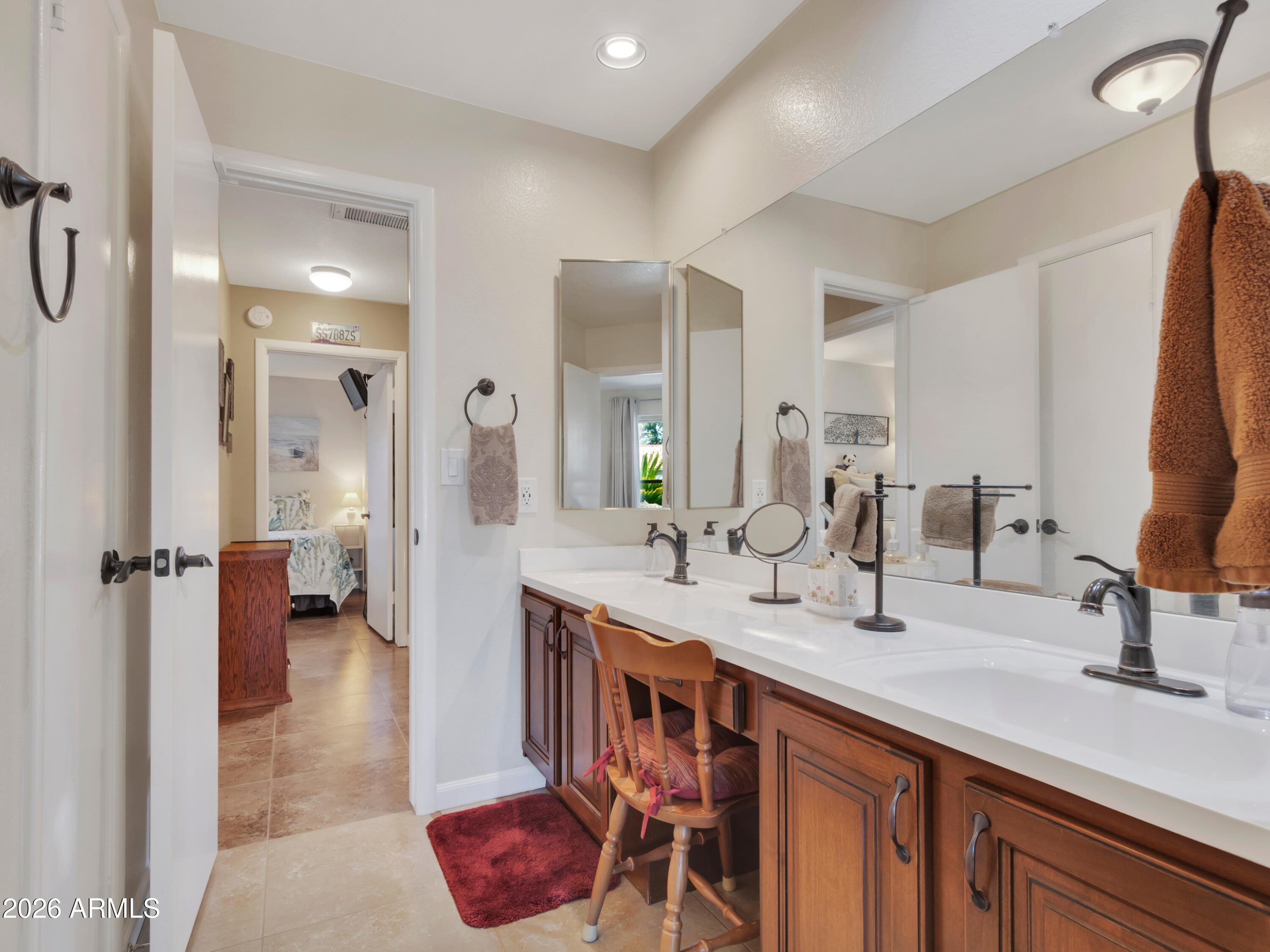 7615 W JULIE Drive