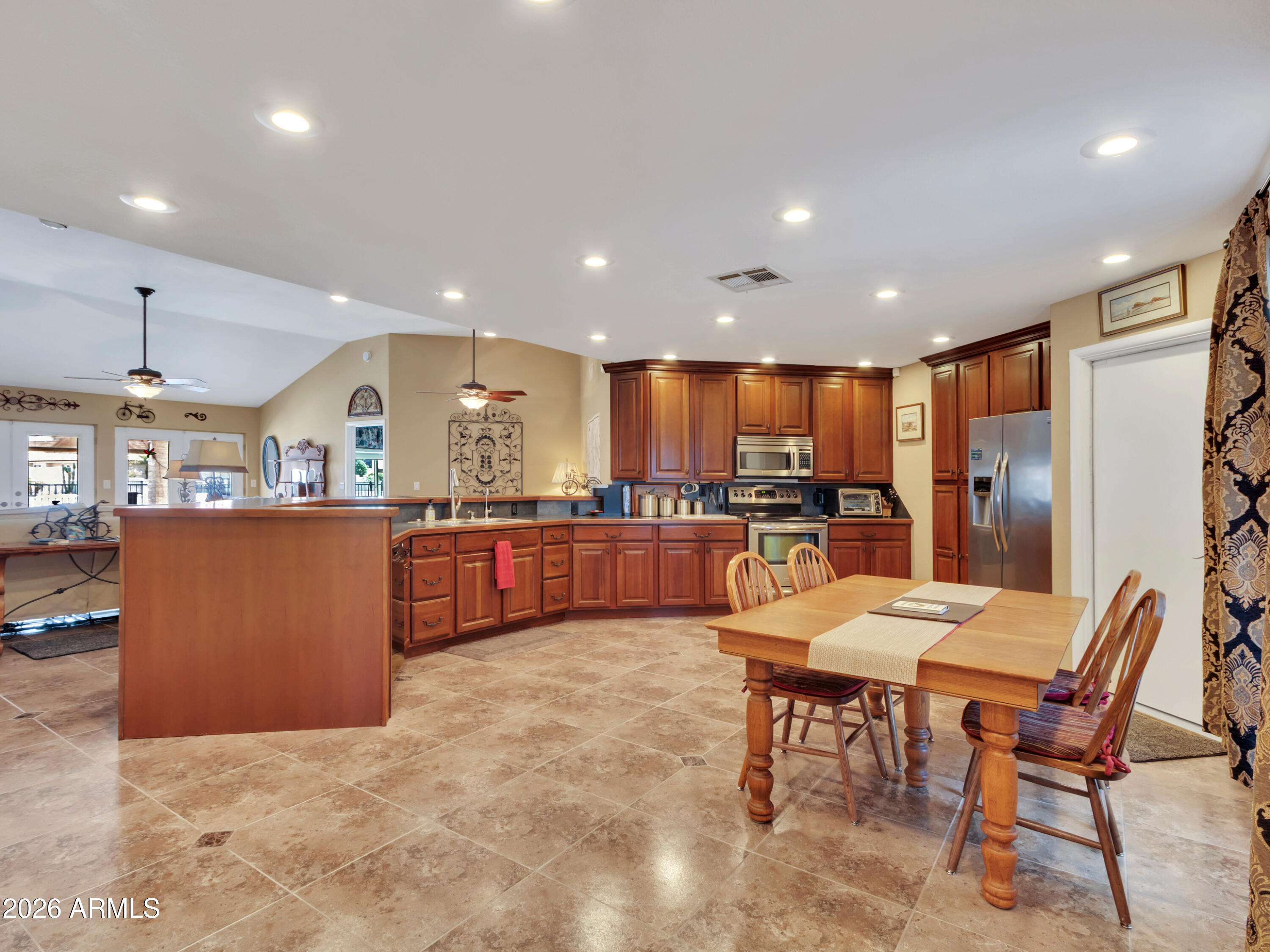 7615 W JULIE Drive