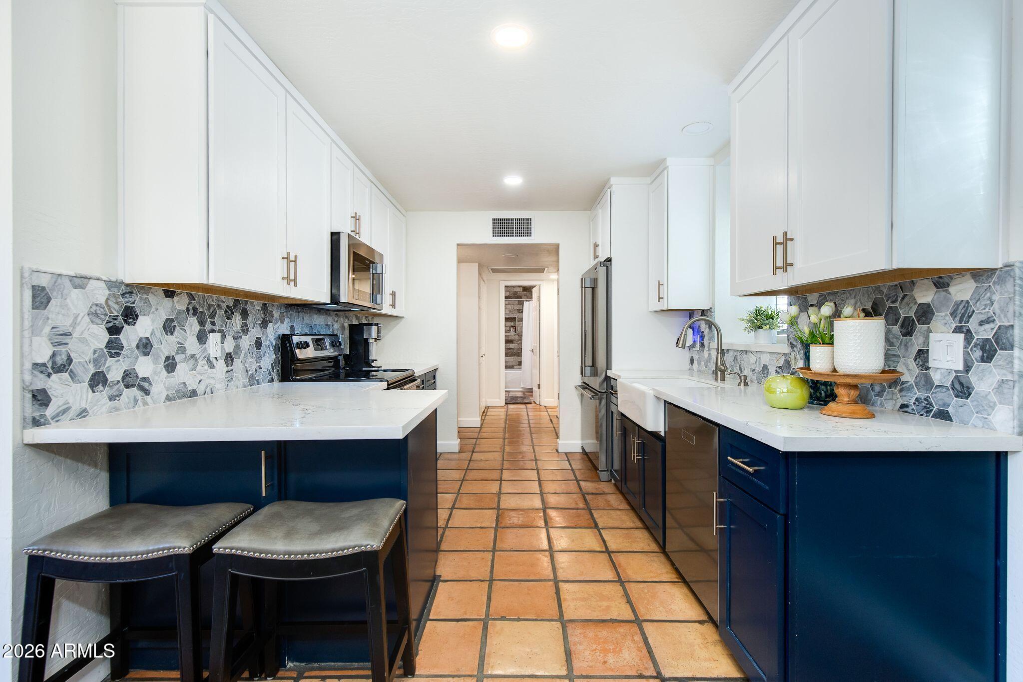 6159 E INDIAN SCHOOL Road 108