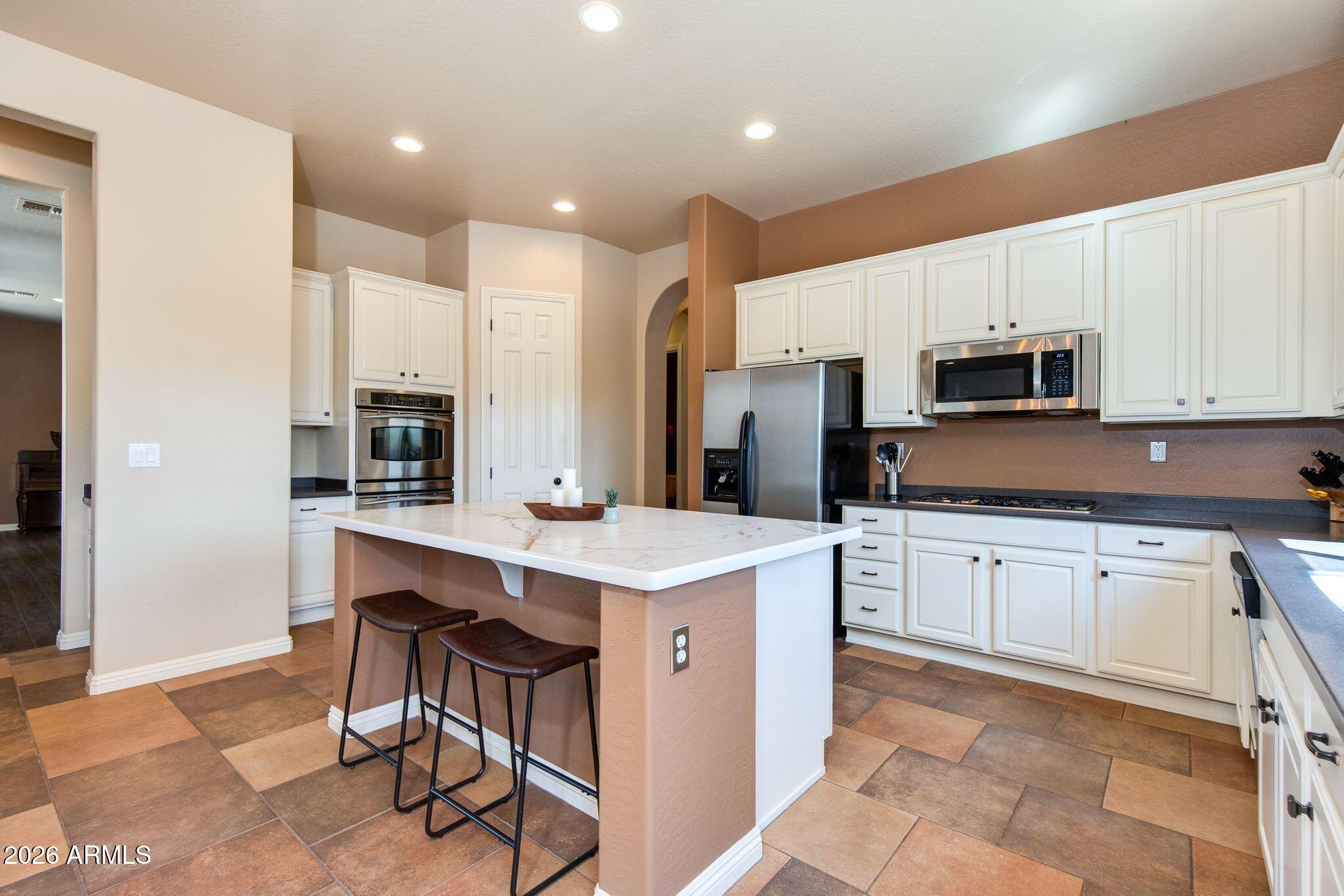 40008 N MAIDSTONE Court