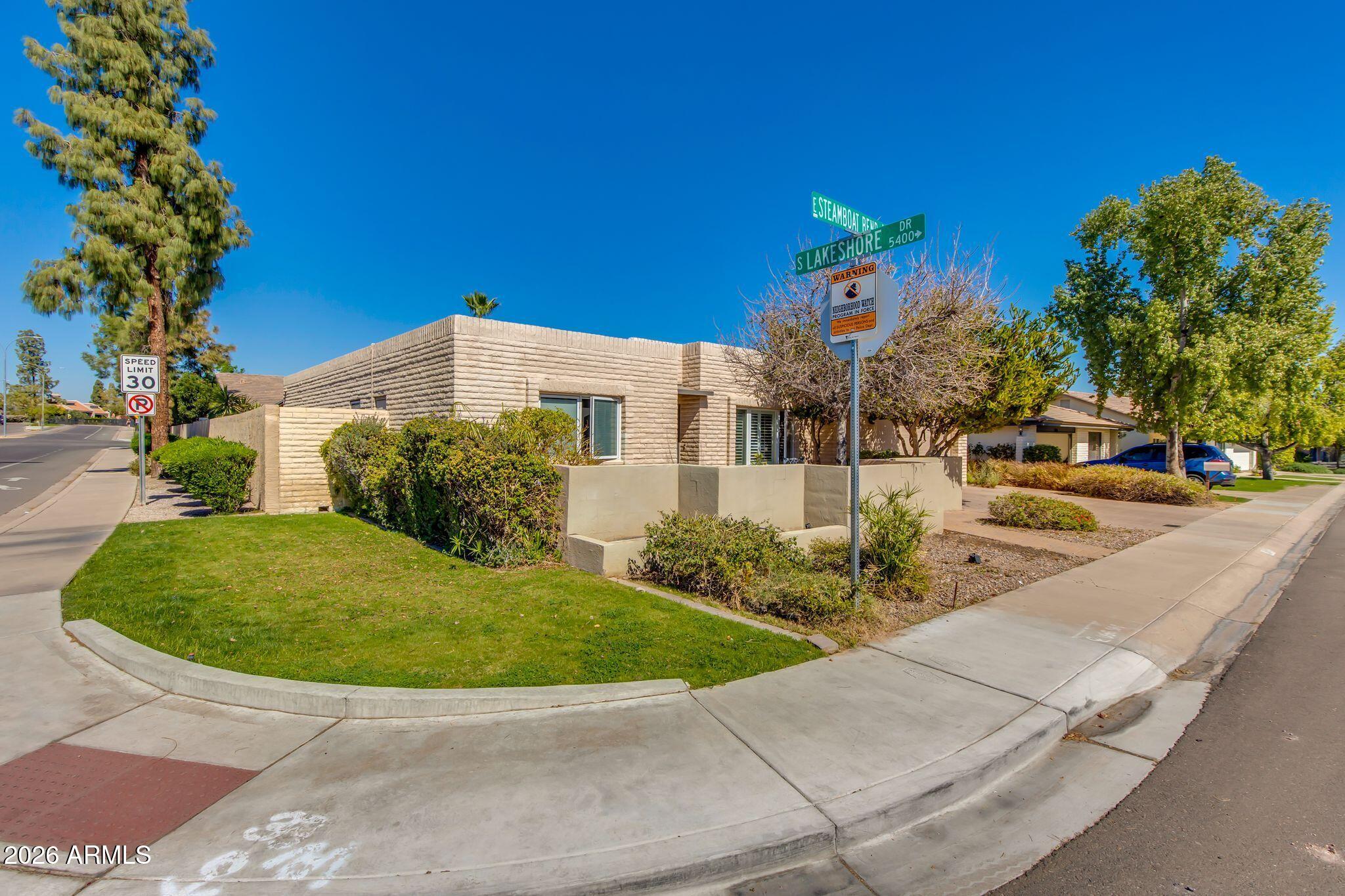 1204 E STEAMBOAT BEND Drive