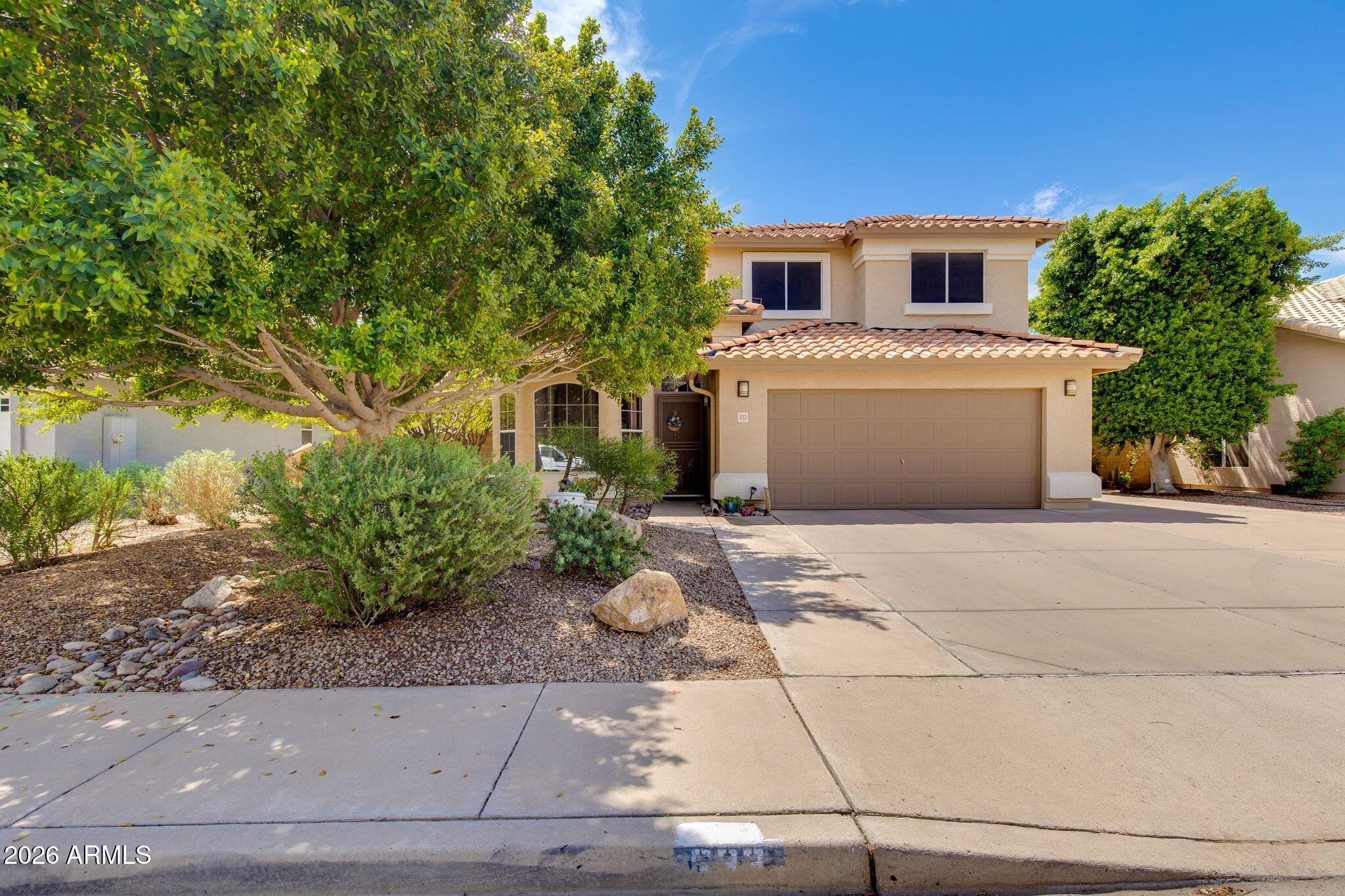 633 W NOPAL Avenue
