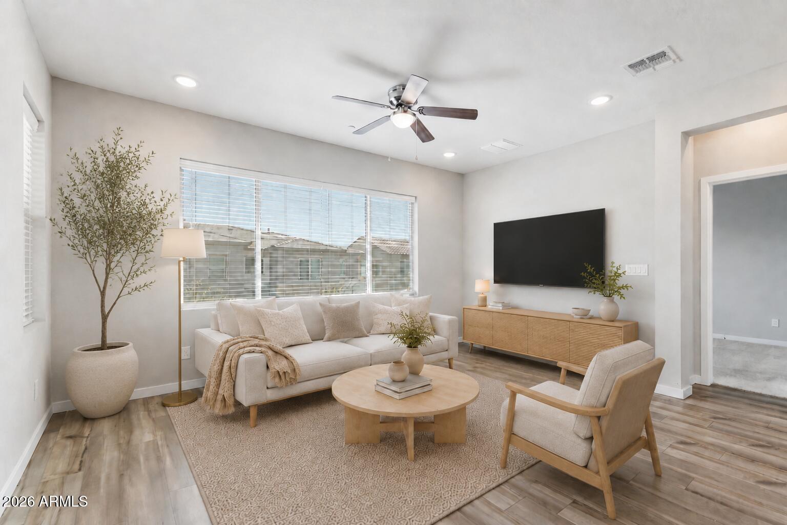 746 E Doral Avenue Unit 201