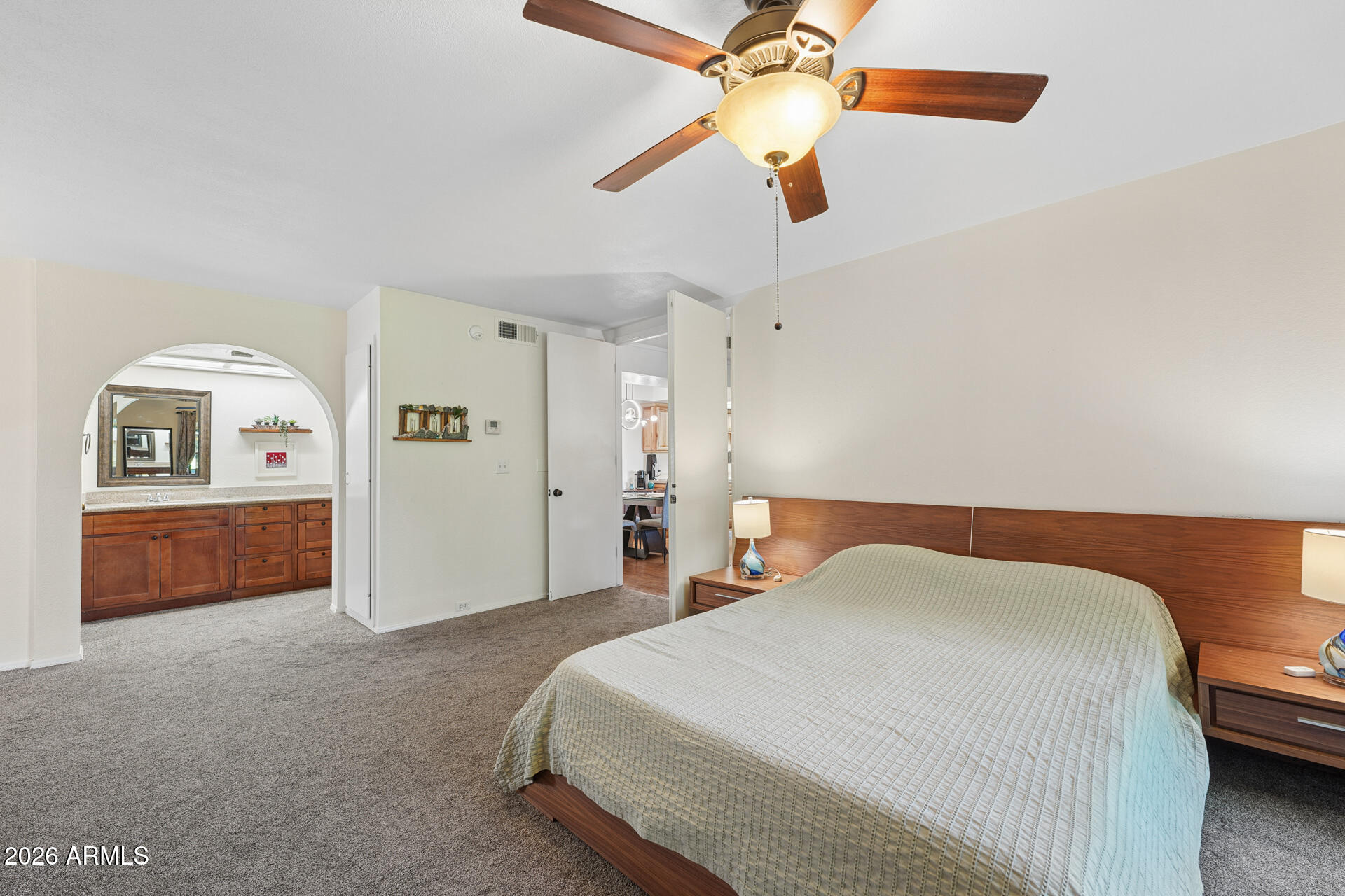 7557 N DREAMY DRAW Drive 251