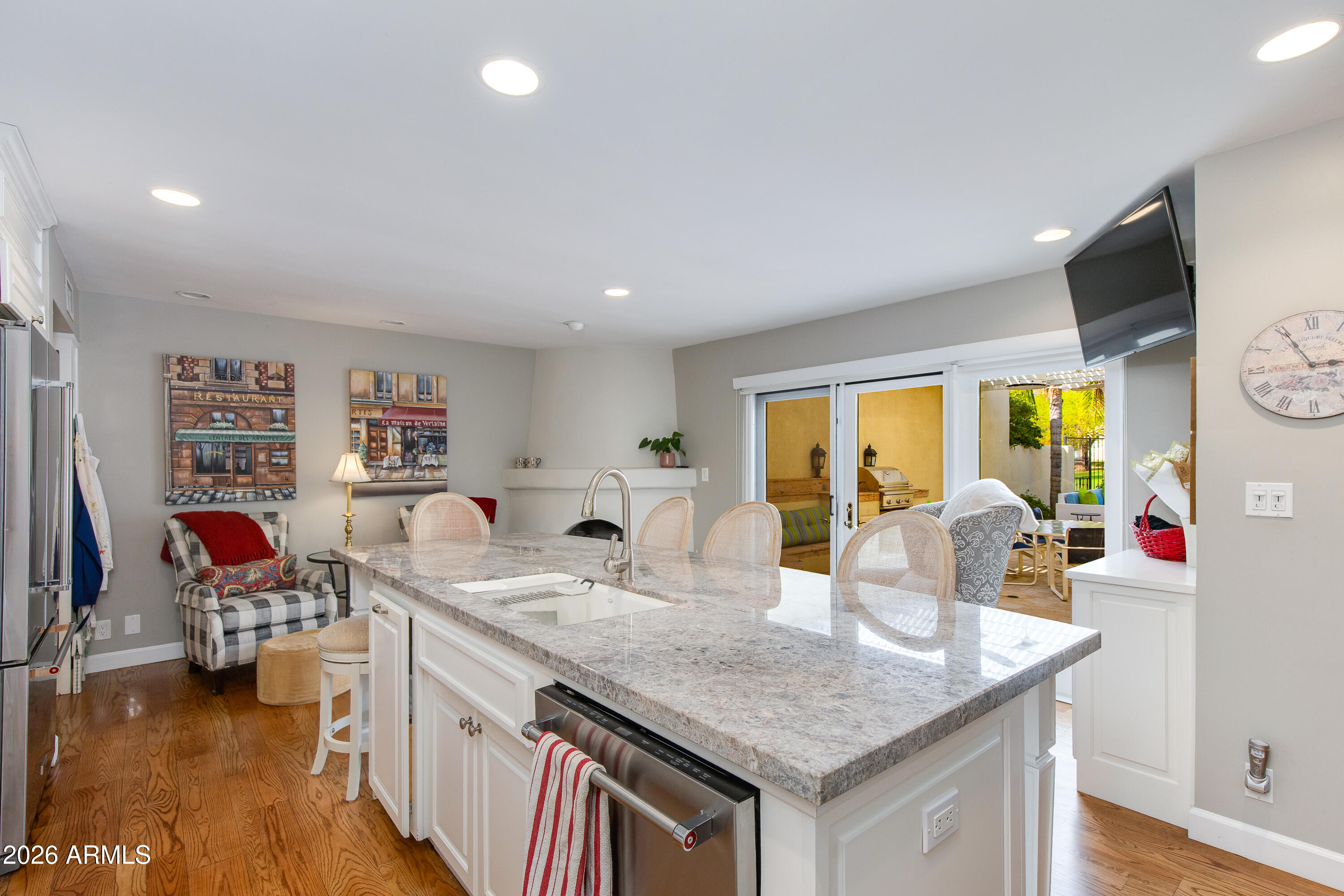 2737 E ARIZONA BILTMORE Circle 2