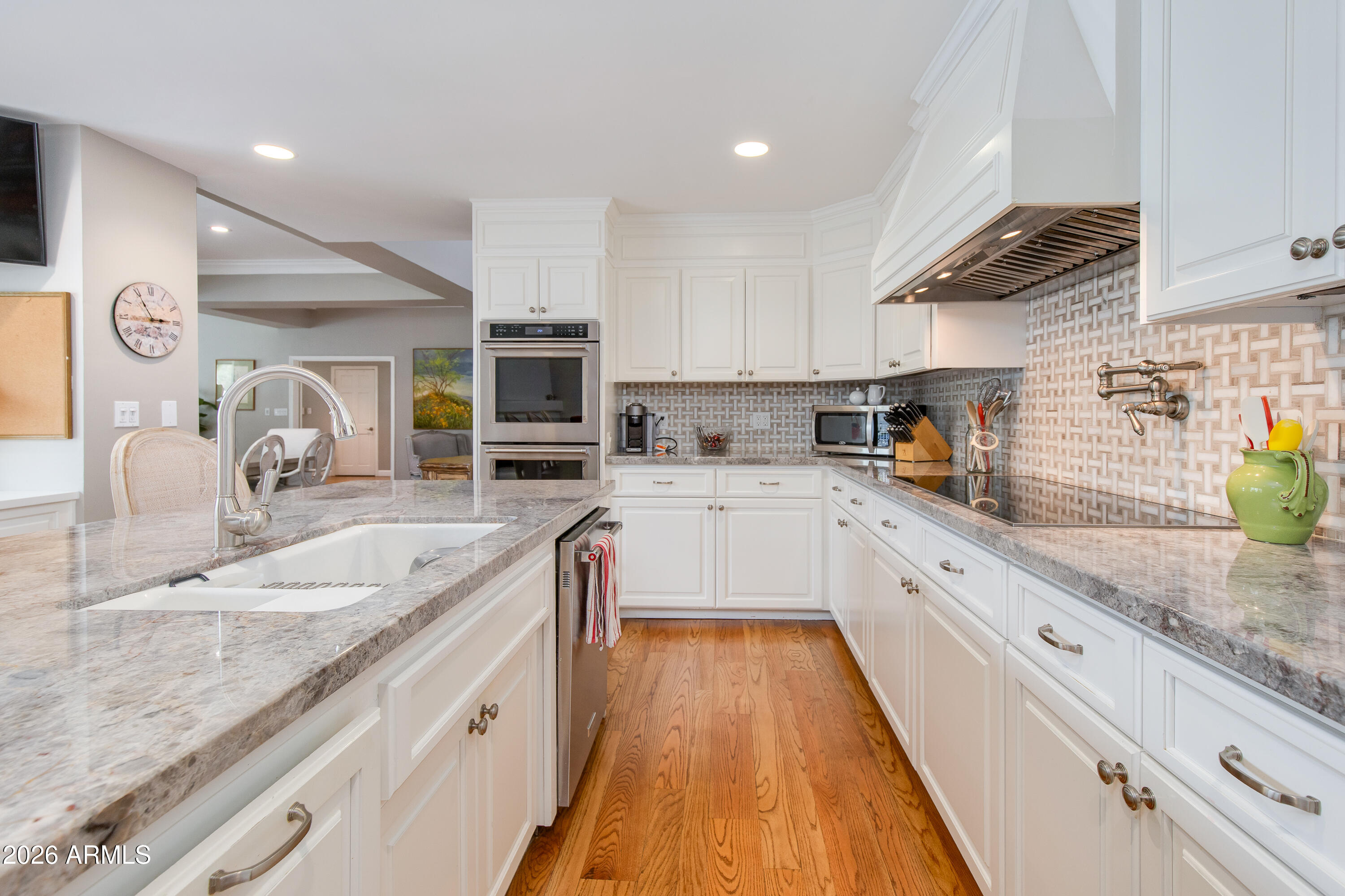 2737 E ARIZONA BILTMORE Circle 2