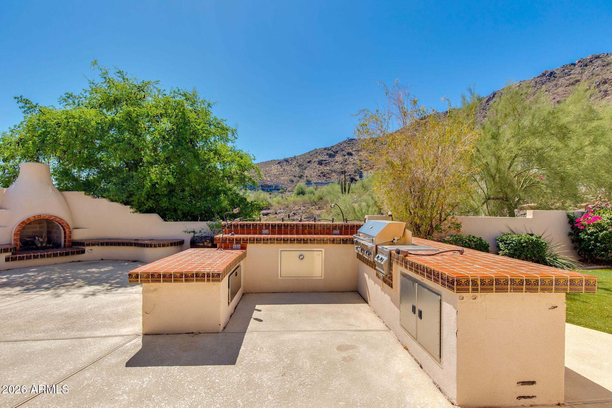6021 E SAGE Drive