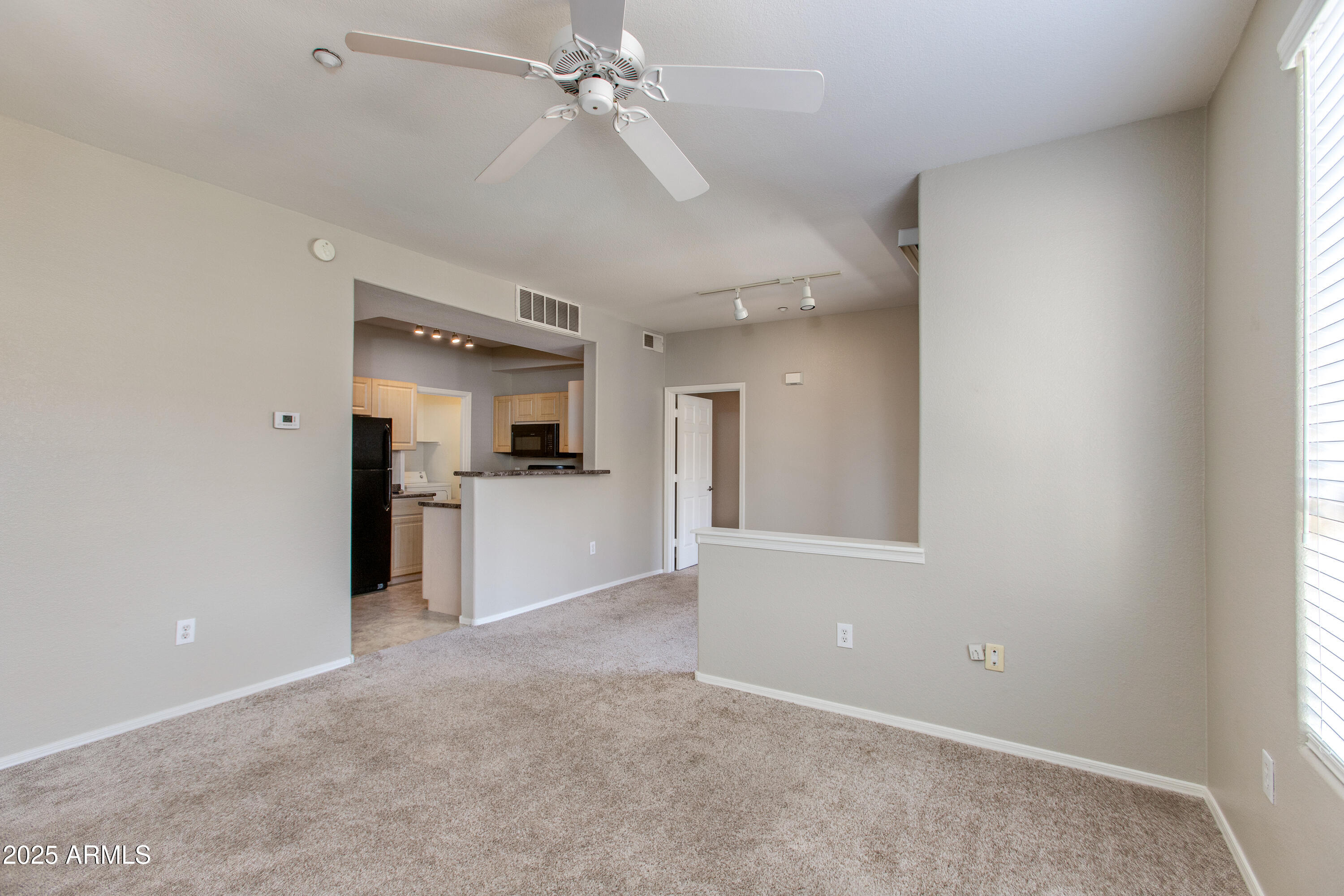 5303 N 7TH Street 206