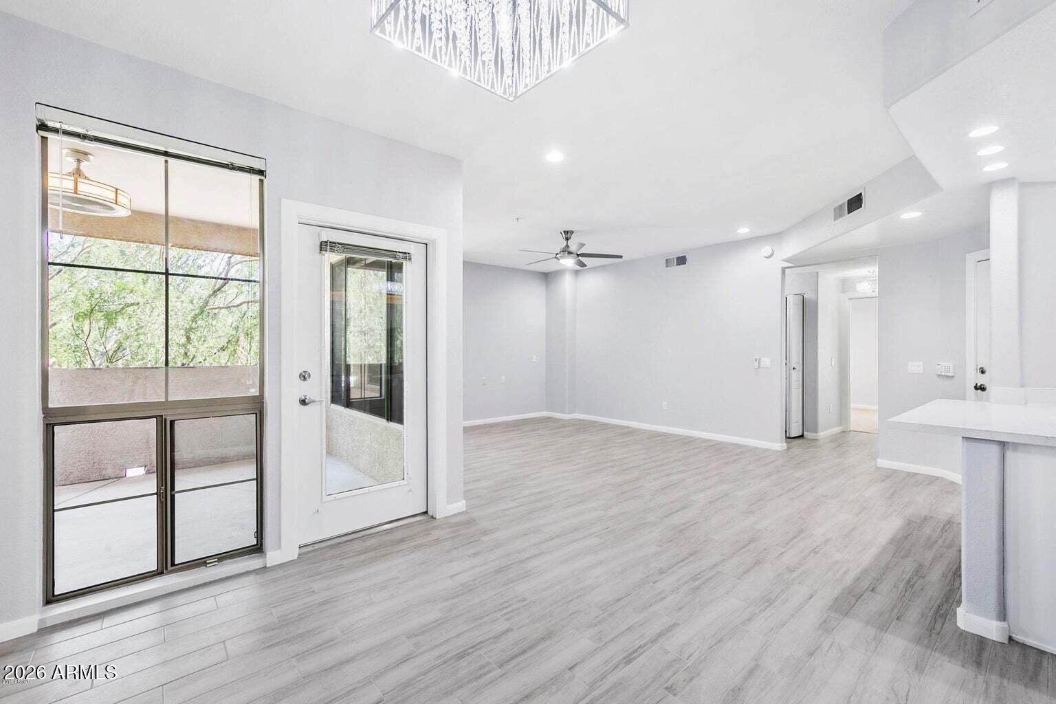 11680 E SAHUARO Drive 2005
