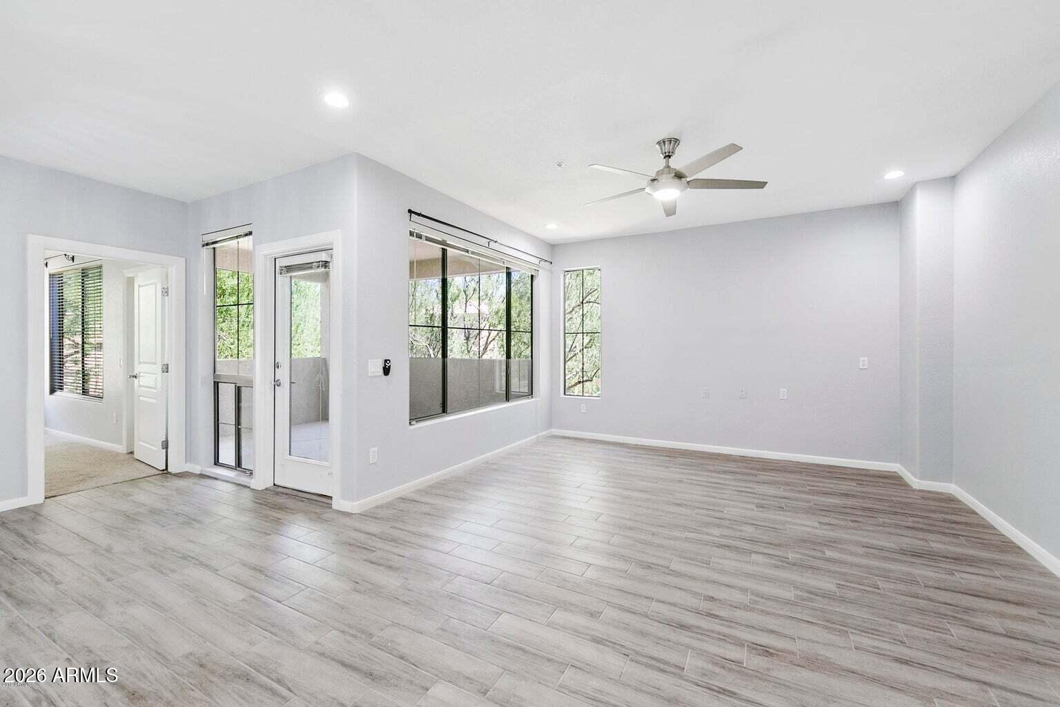 11680 E SAHUARO Drive 2005