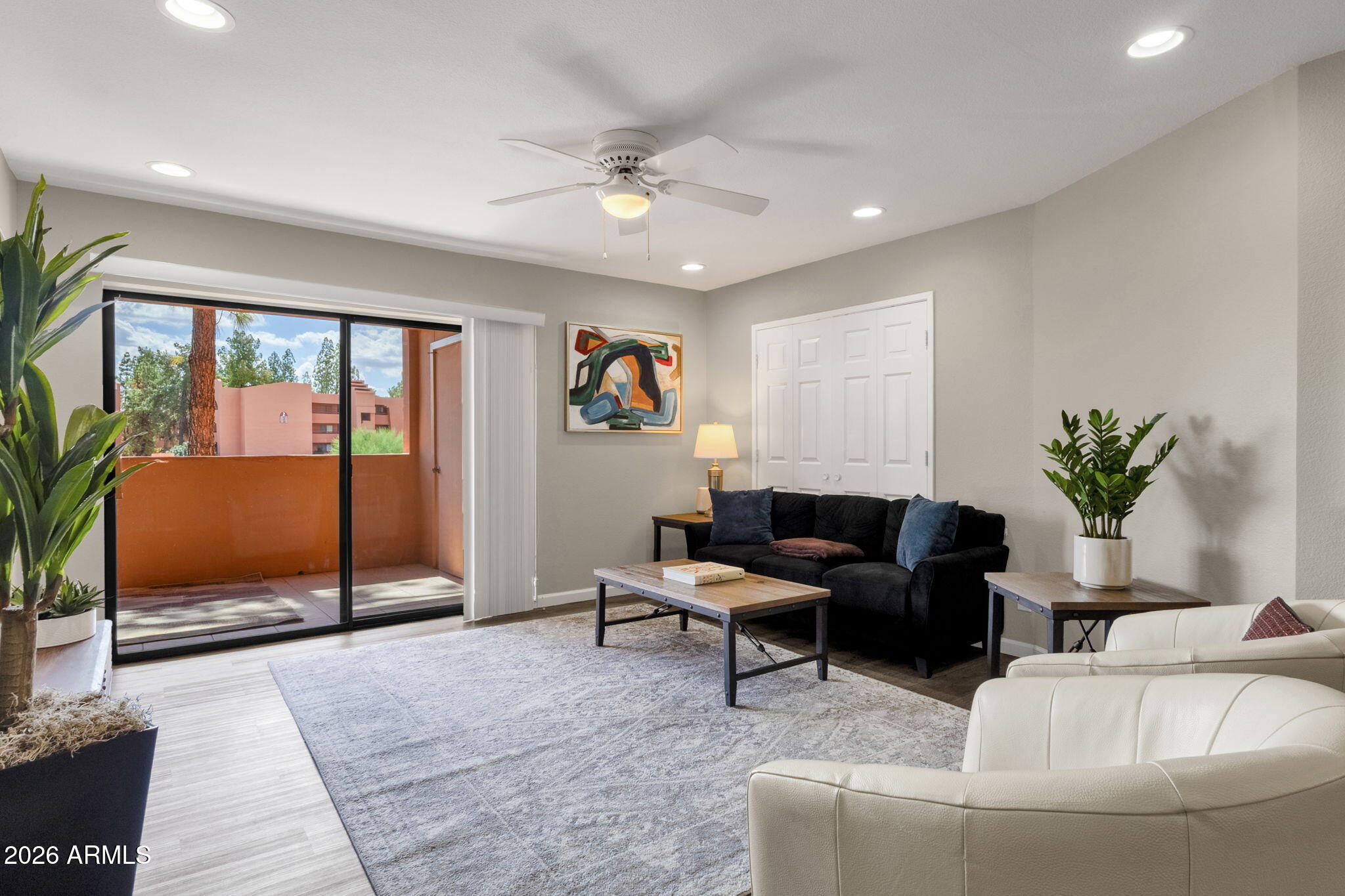12222 N PARADISE VILLAGE Parkway S 233