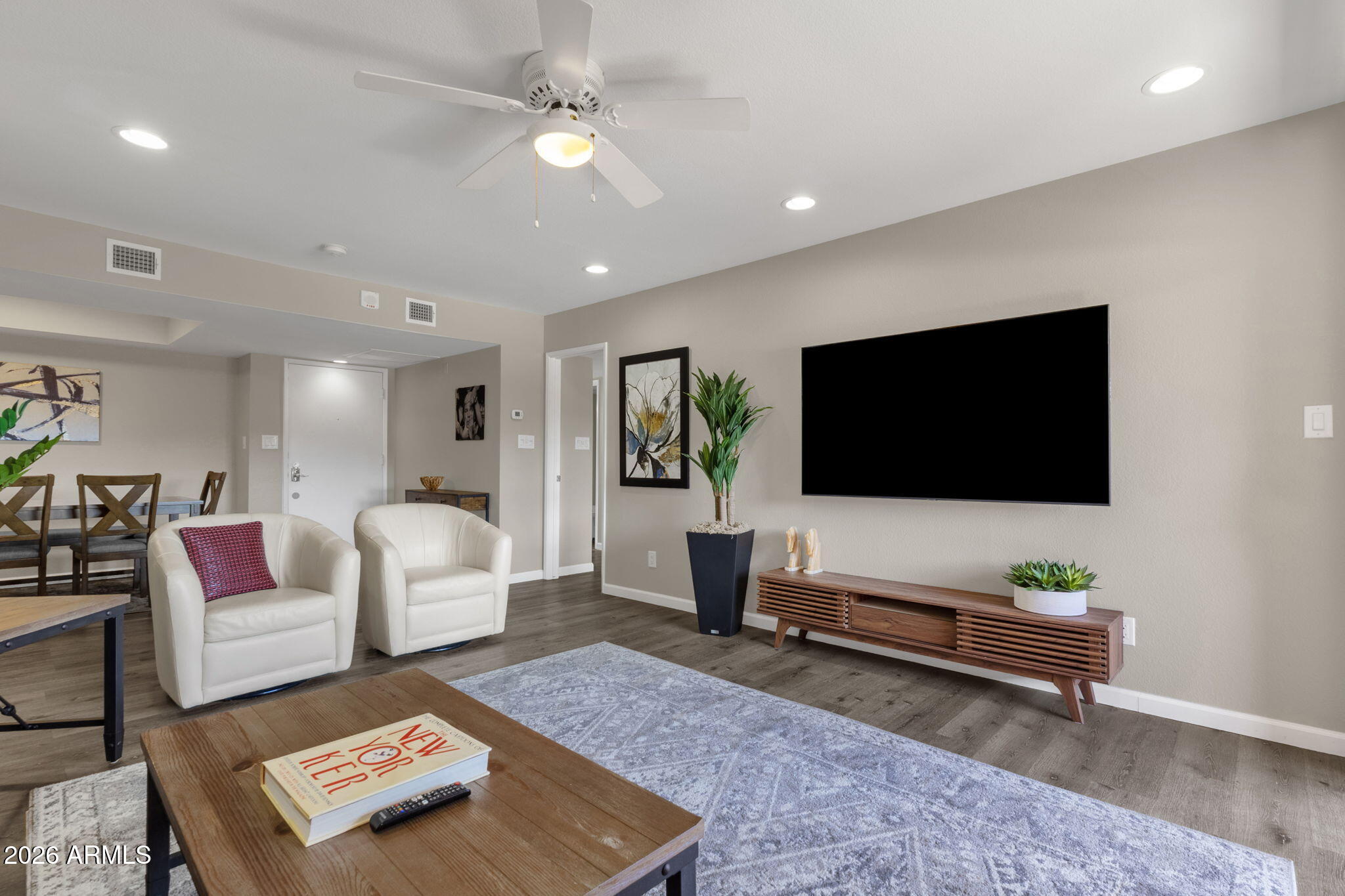 12222 N PARADISE VILLAGE Parkway S 233