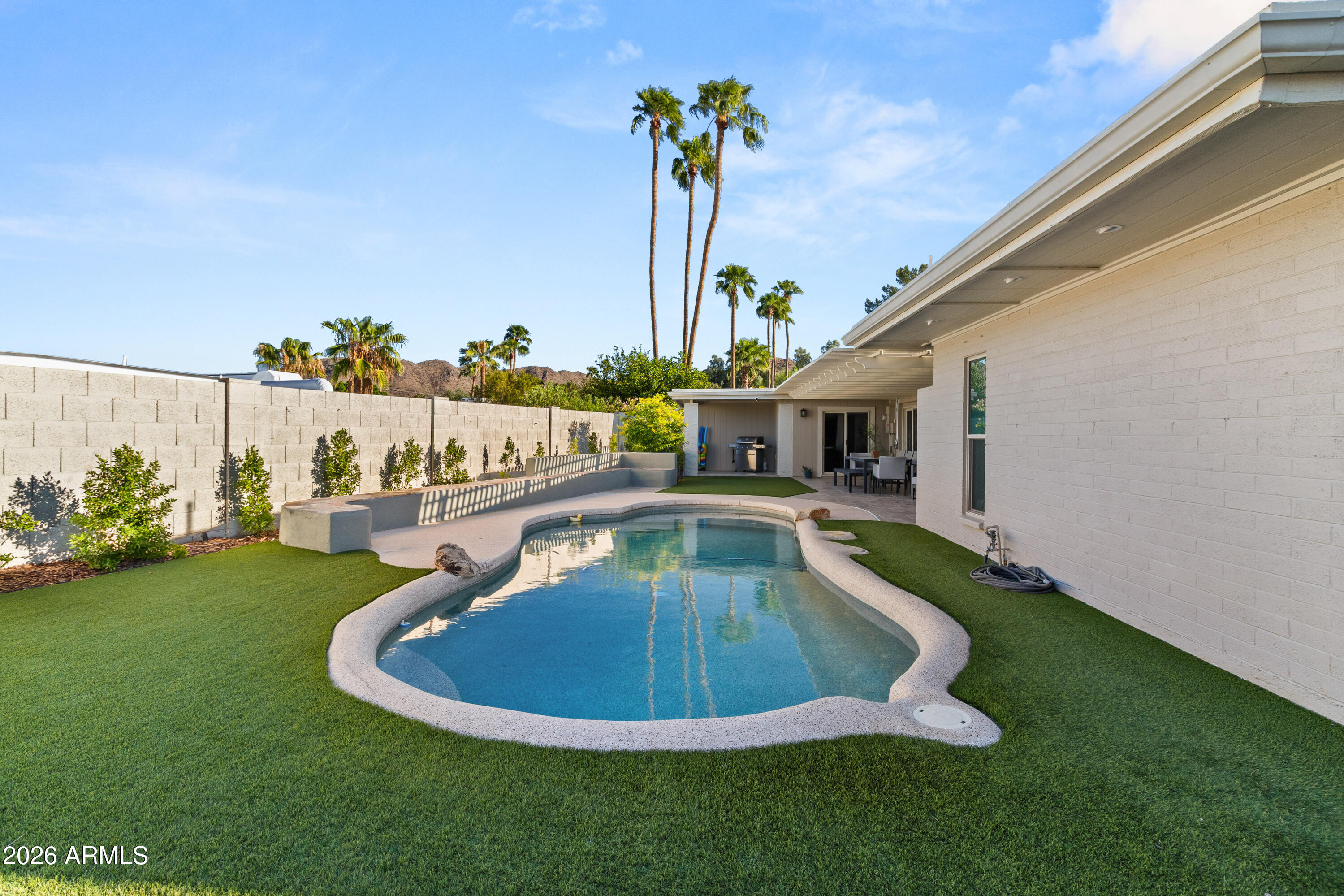 3315 E MALAPAI Drive