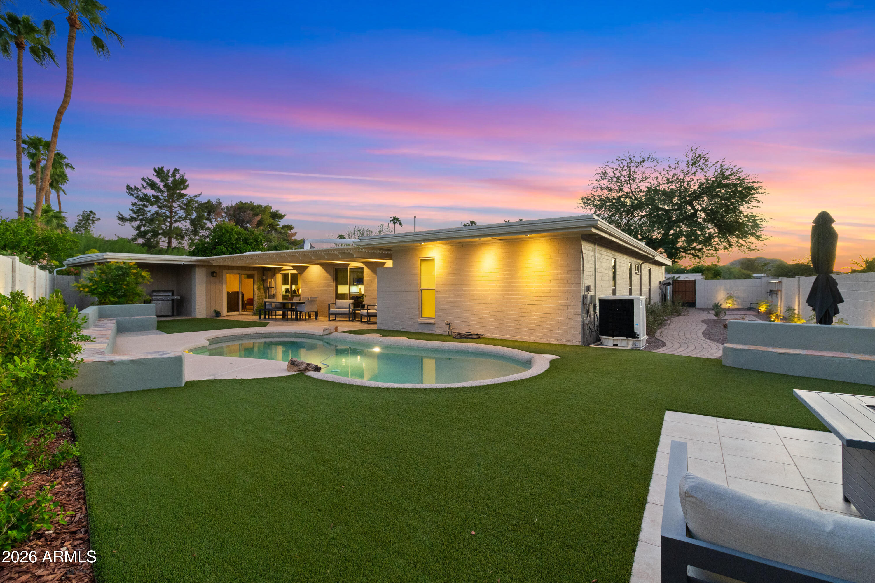 3315 E MALAPAI Drive