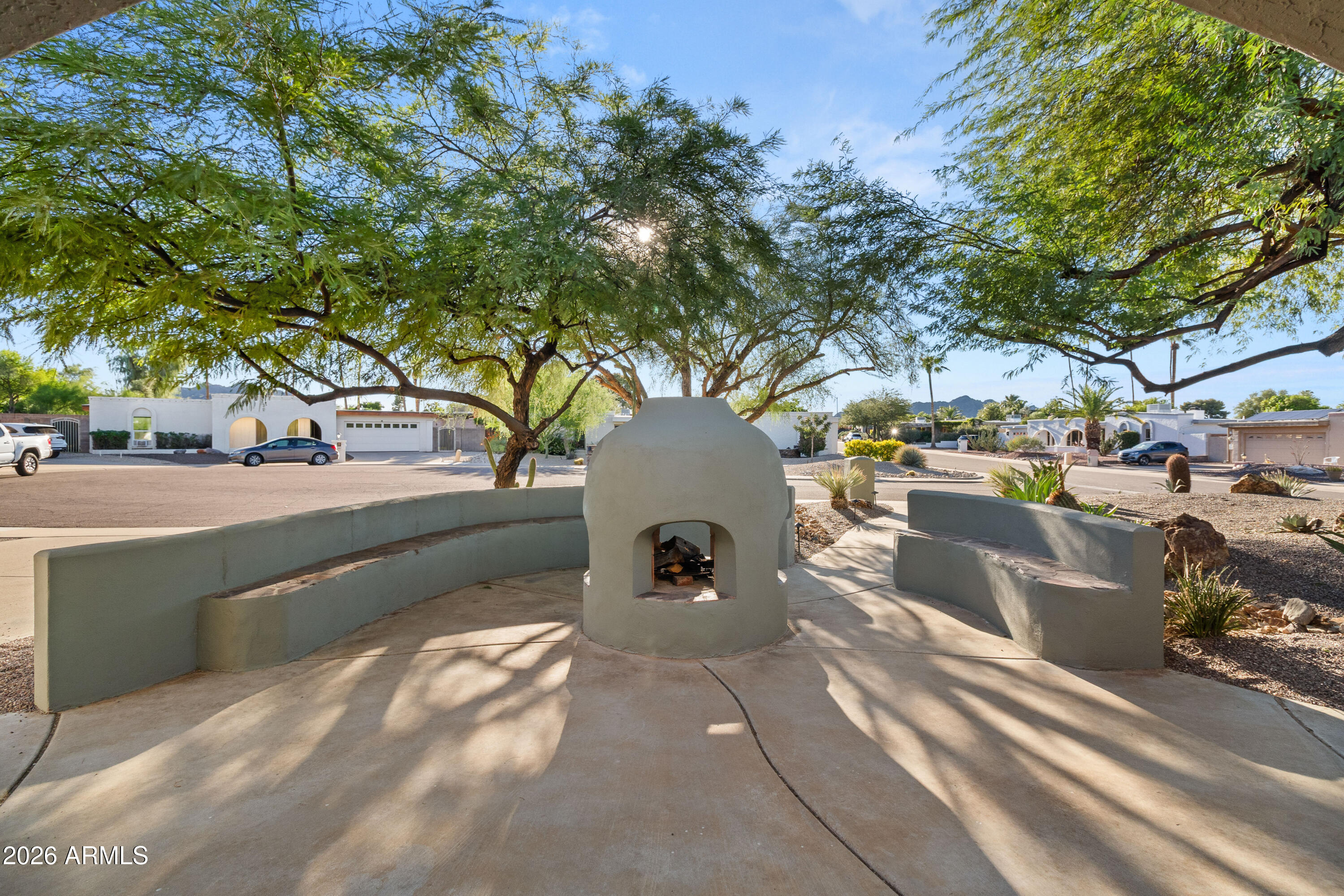 3315 E MALAPAI Drive